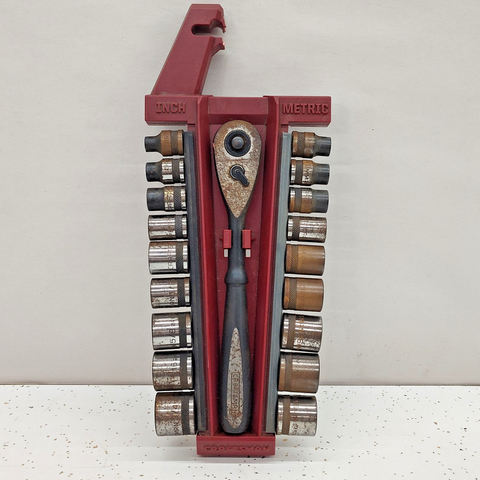 Craftsman 19 Piece Spline SAE & Metric 3/8” Drive Ratchet Socket Set