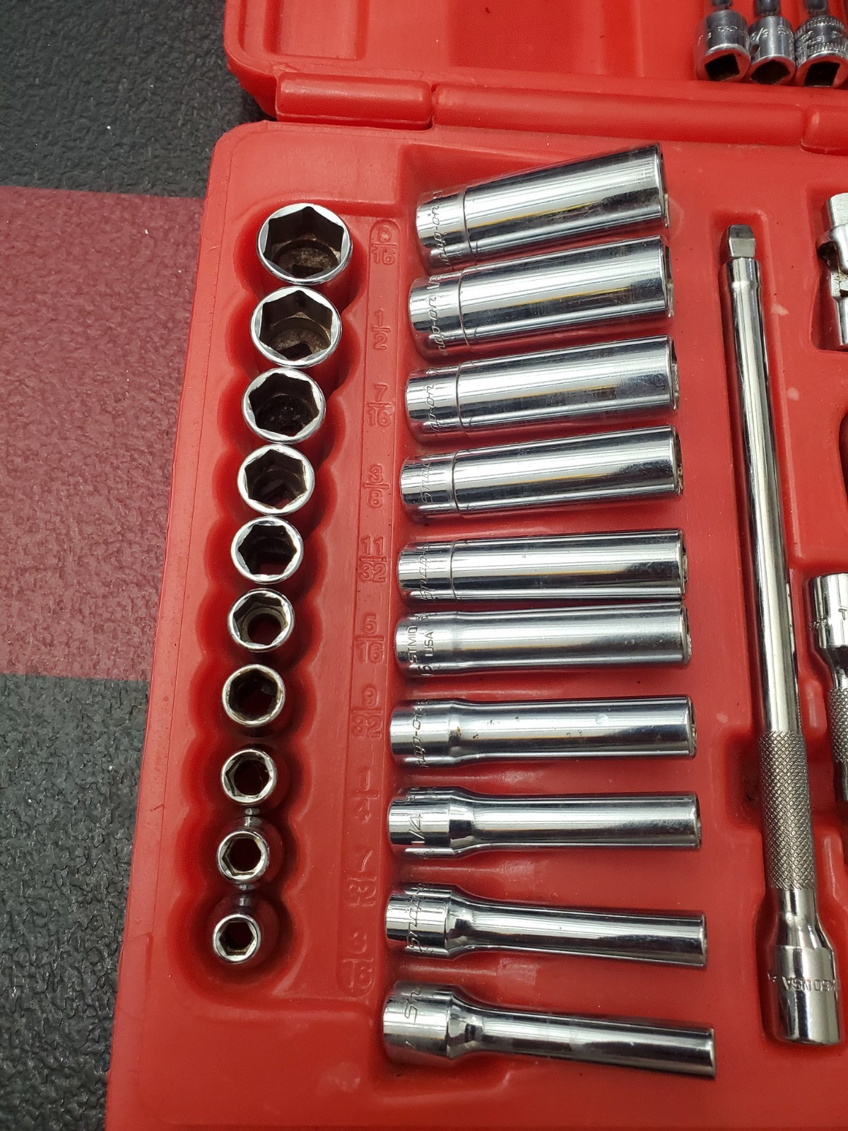 50 Pcs Snap On 1/4″ Dr General Service Set Metric SAE Sockets Ratchet 144TMPB +6