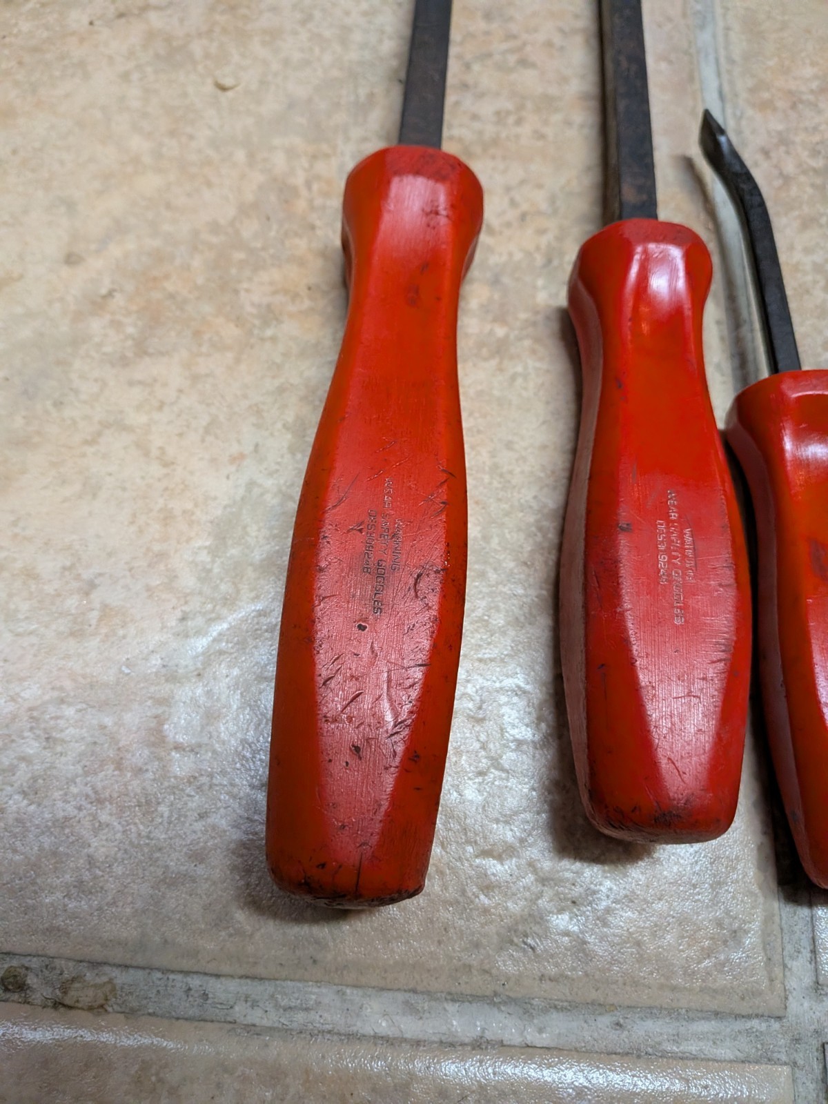 Snap-On USA RARE 3 Piece 12″, 18″, 24″ RED Hard Handle NON STRIKING Pry Bar Set