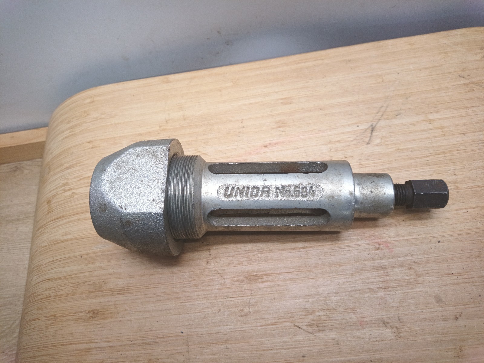 Unior No 684 PULLING CHUCK 6-32 MM Inner Race Puller