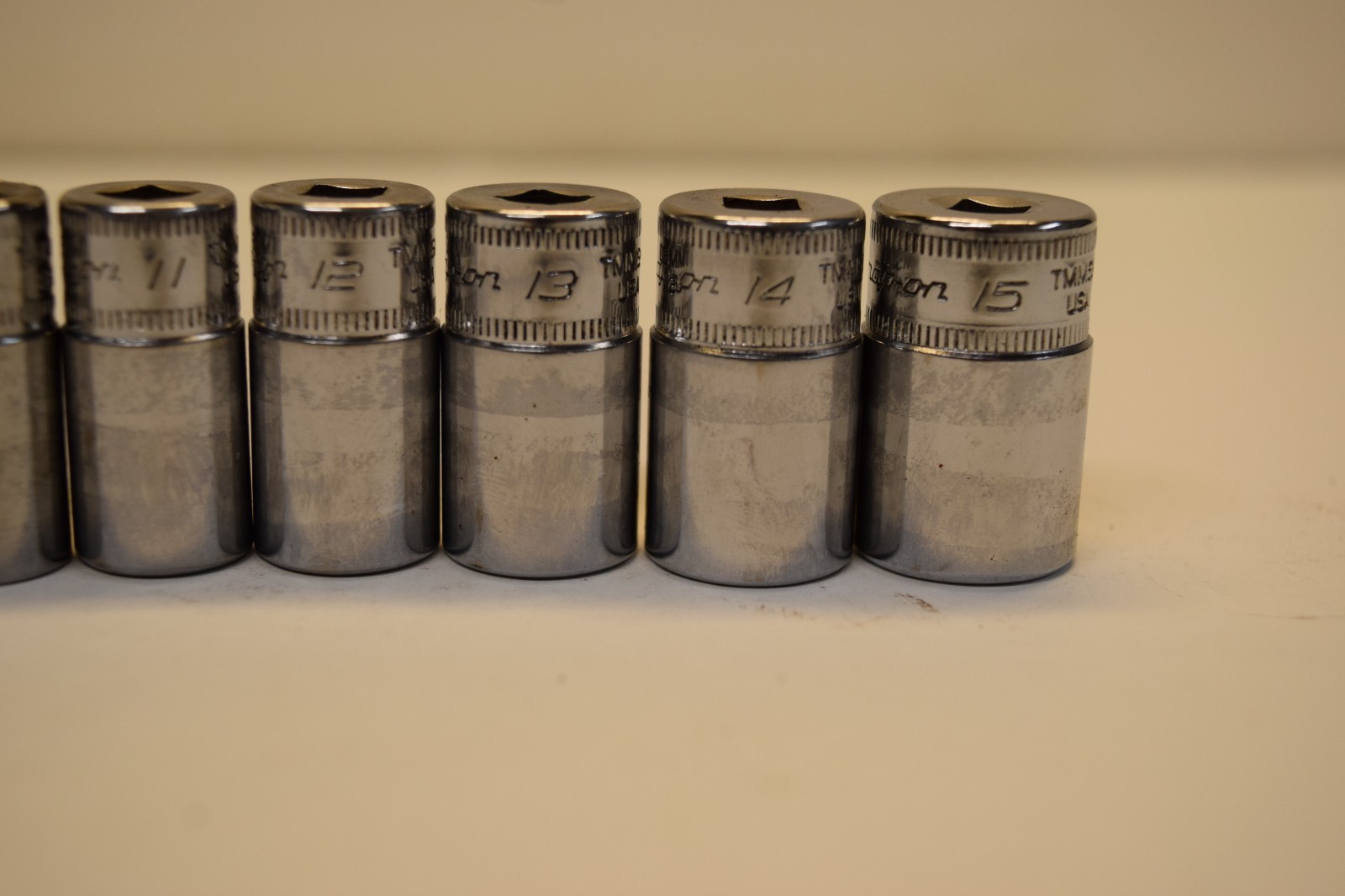 Snap-On 112TMMSY 12pc 1/4″ Drive 6-Point Flank Drive Semi-Deep Metric Socket Set