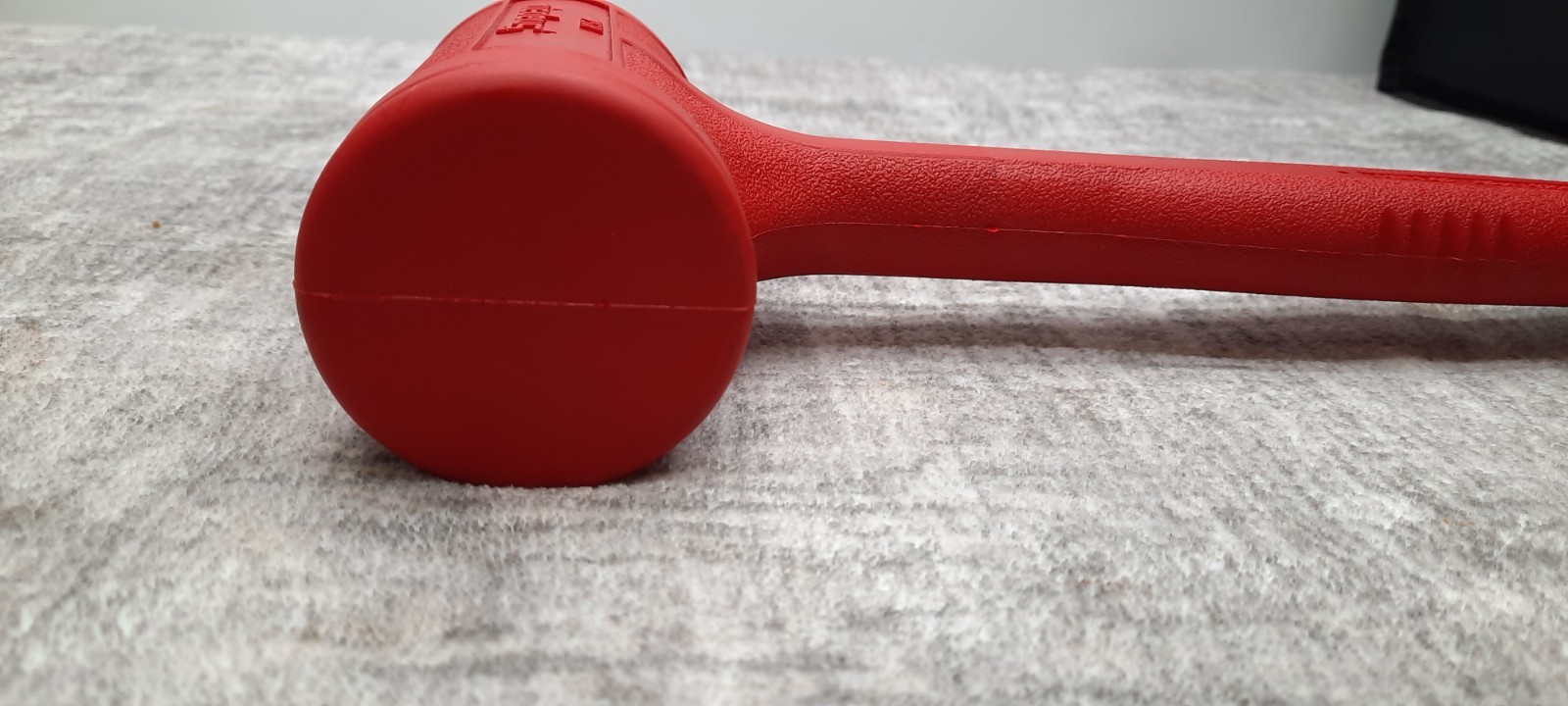 Snap-on HBFE48 48 oz Soft Grip Dead Blow Hammer Red USA