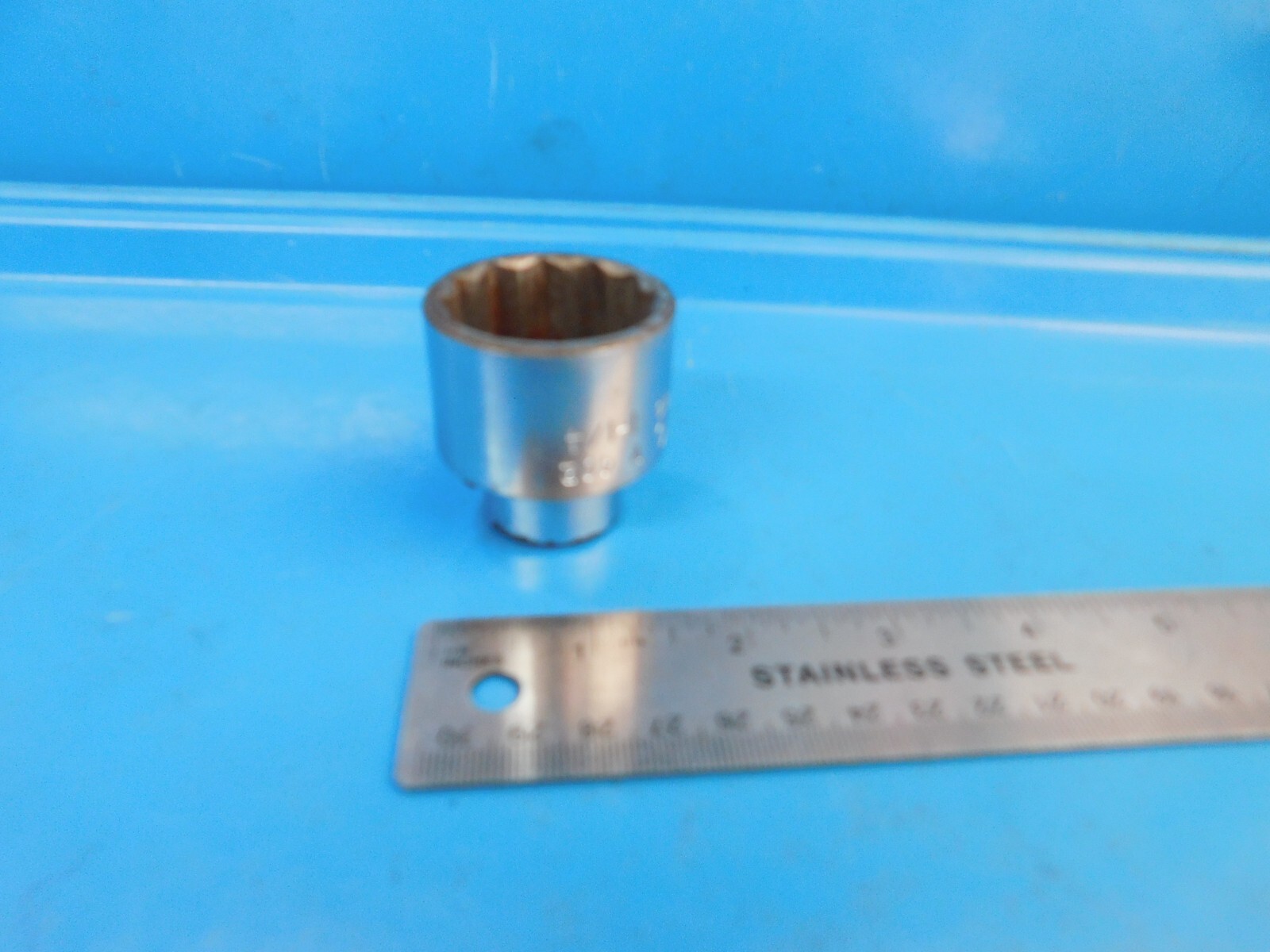 USED, MAC TOOLS «1-1/4 IN. » 1/2 IN. DR. 12 POINT SHORT SOCKET, PART #V402,USA