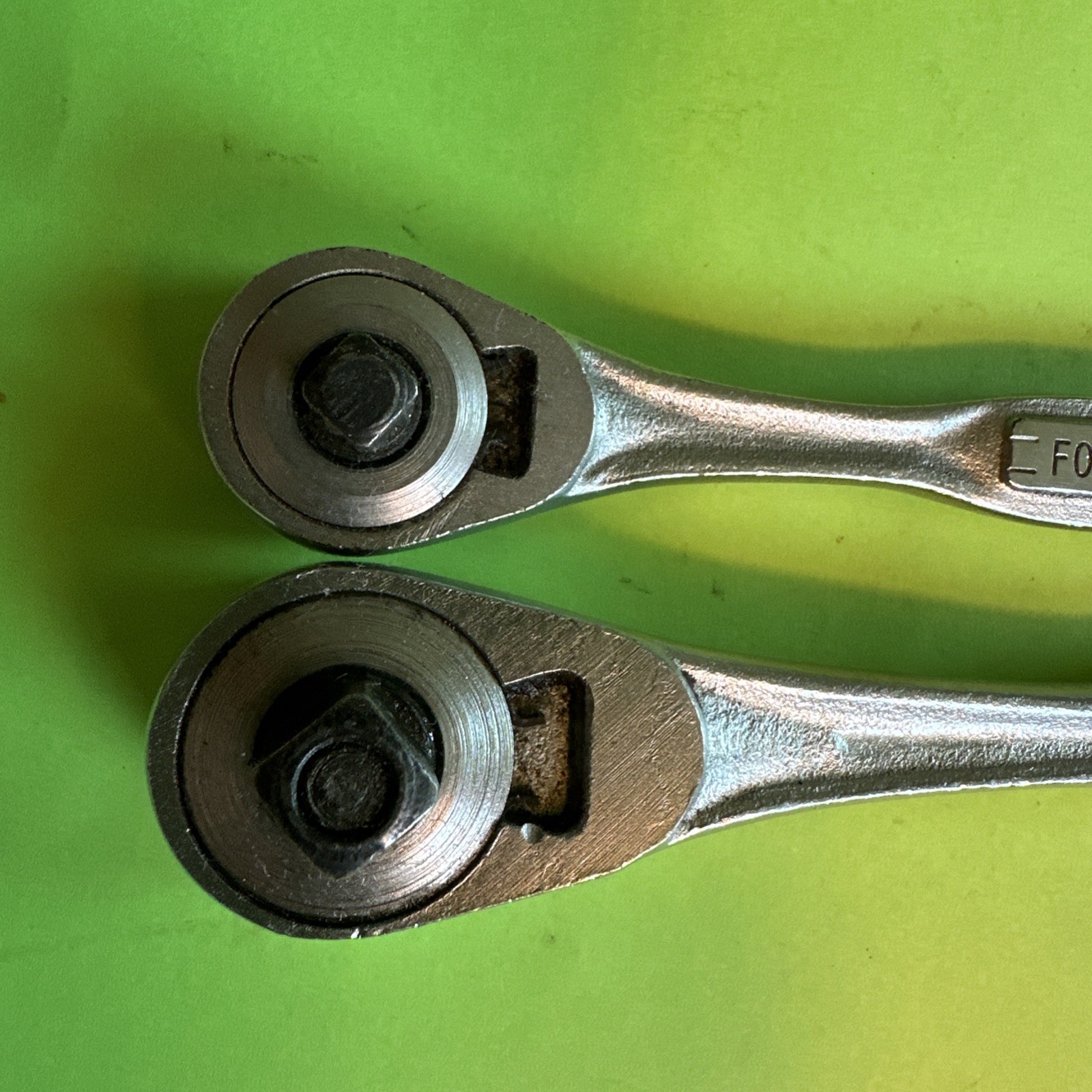 Craftsman 1/4″ Drive V-43185 & 3/8″ V-43785 w/Oil Port Button Release Ratchets