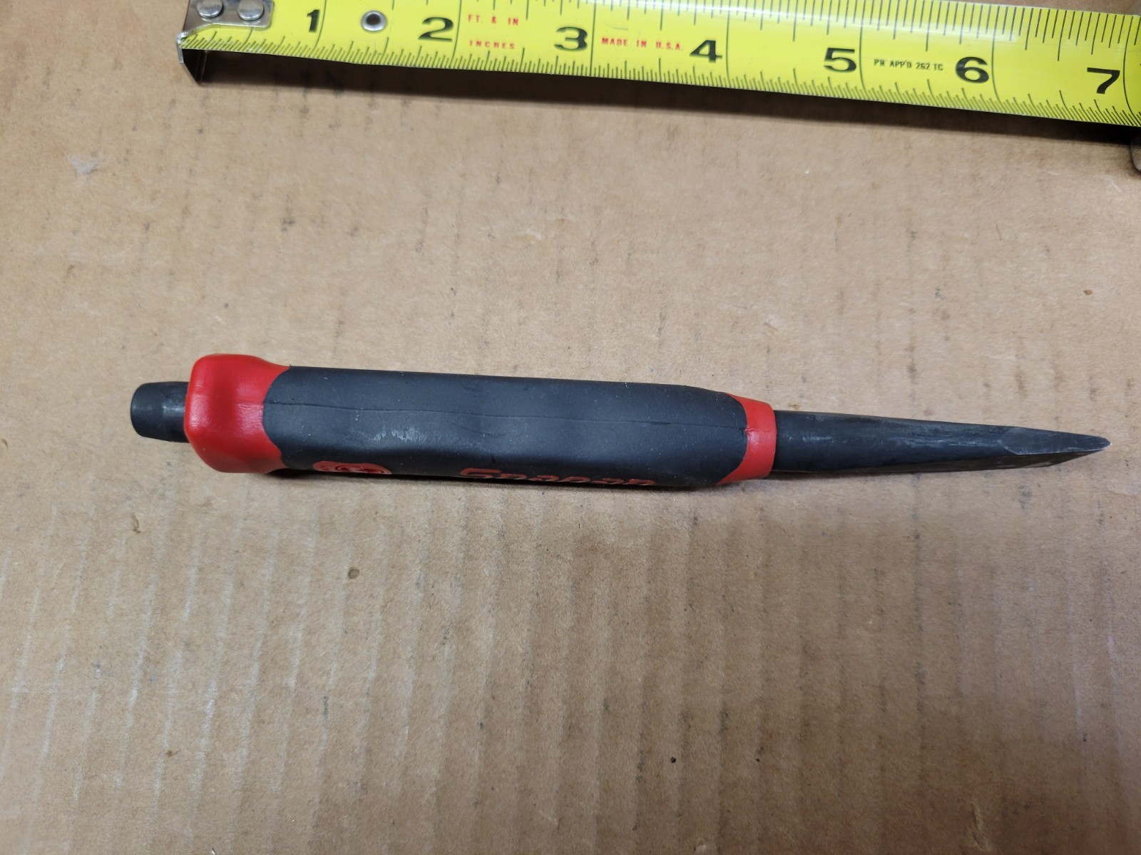 Snap On 5/8″ Flat Chisel With Red / Black Comfort Handle Grip No PCSG820