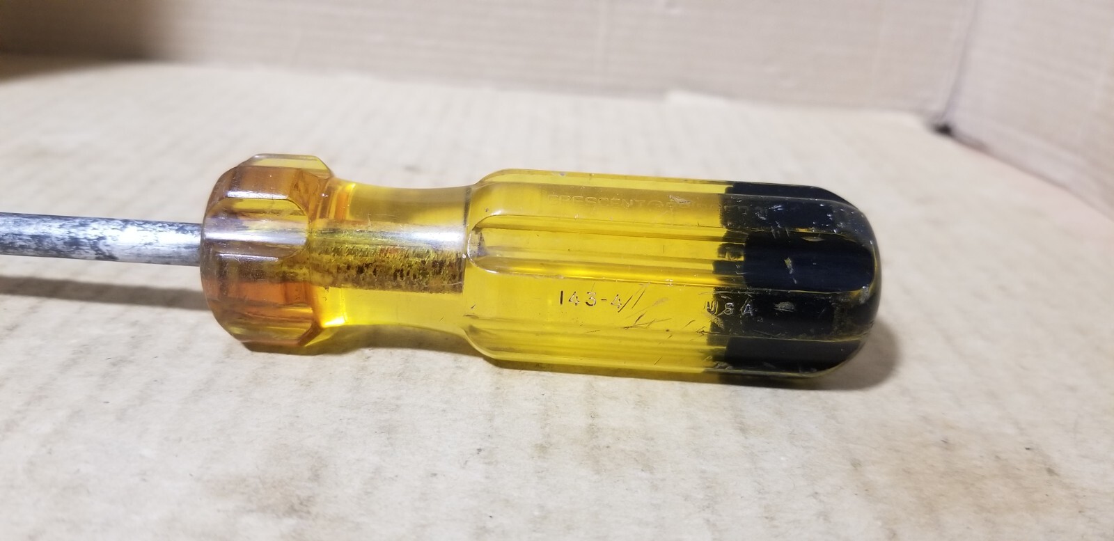 Vintage Crescent Bridgeport USA 143-4 Flat/Slotted Screwdriver , VGC