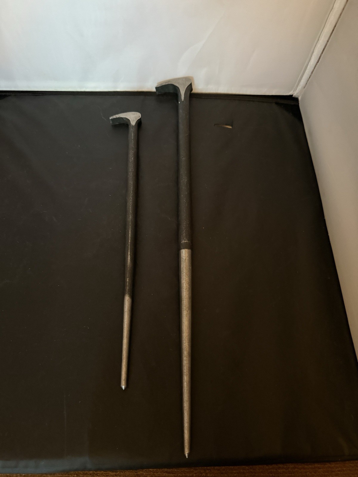 2 Snap On Tools Lady Foot Pry Bar 1650 And 1250