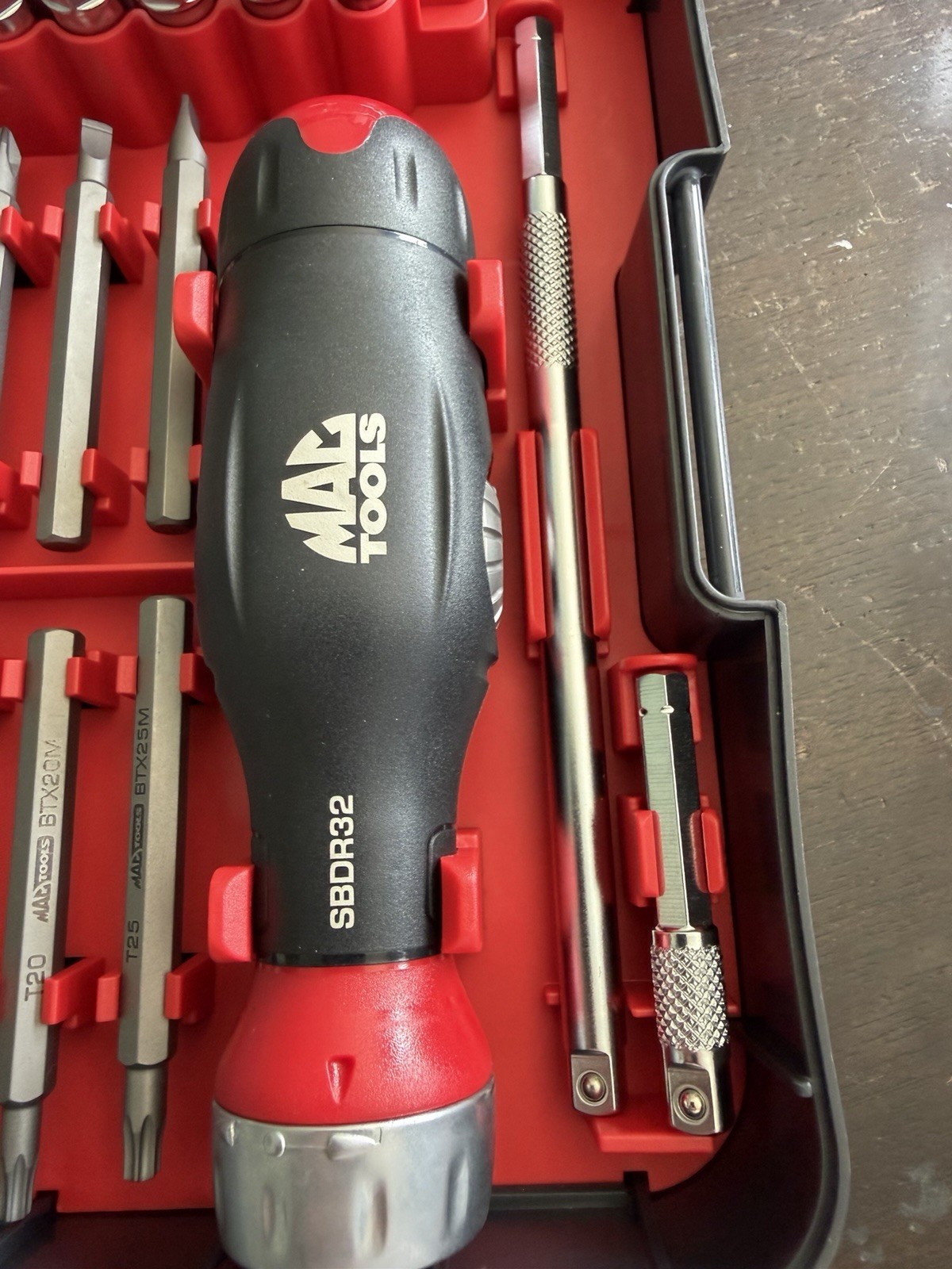 MAC Tools SBDR41SN 41-PC. DUAL RATCHETING SCREW & NUT DRIVER SET???