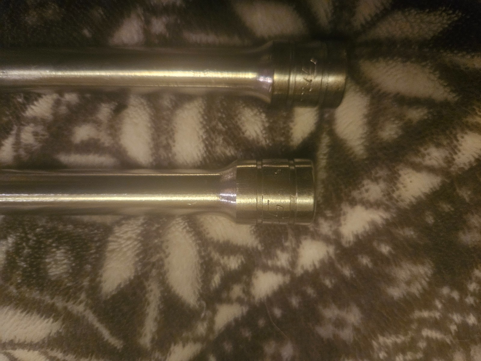 SNAP ON FX18 AND FX24. IN GOOD SHAPE 3/8 DRIVE CHROME EXTENSIONS