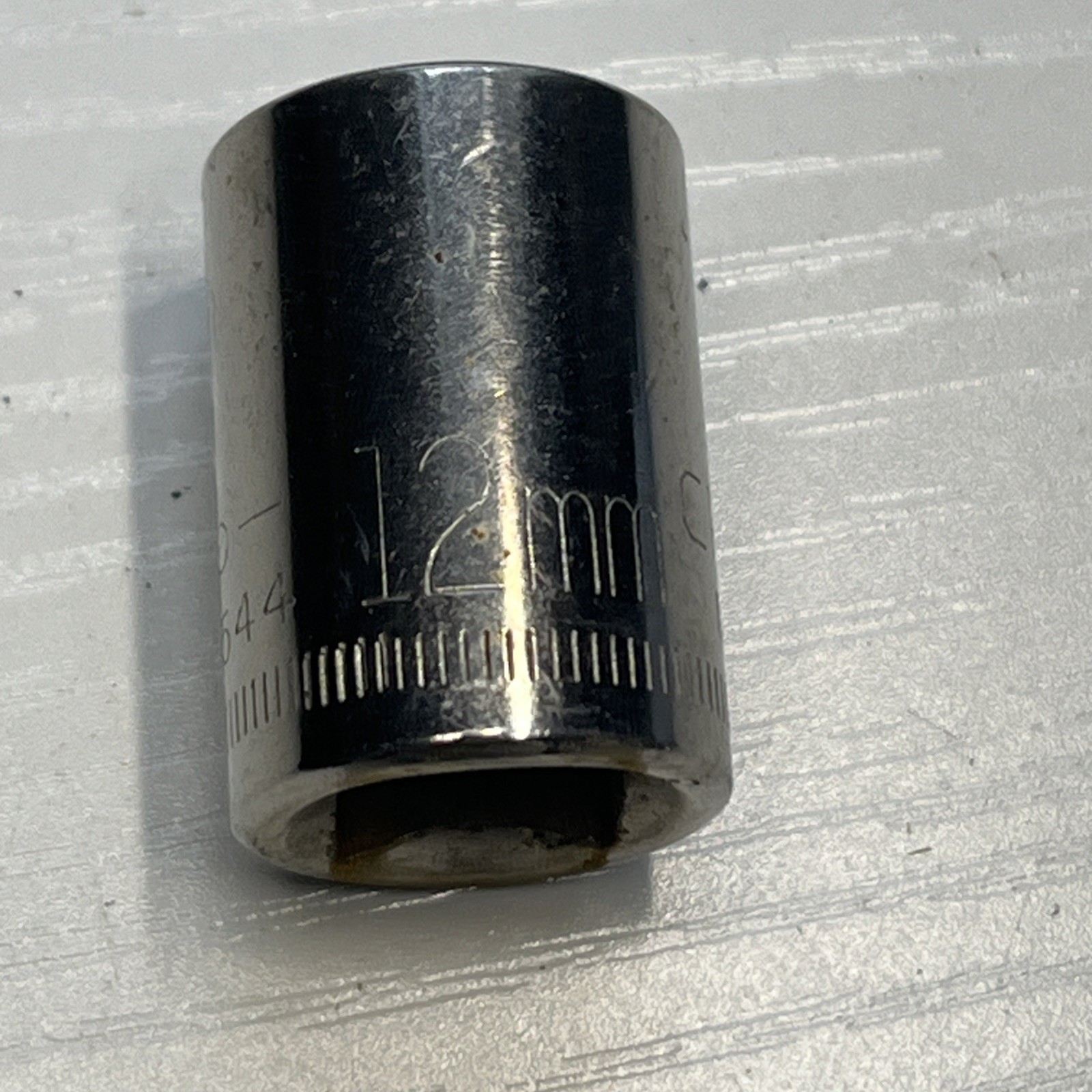 Craftsman USA 12mm 6 Point 3/8″ Drive Shallow Socket 43544 Inverted G