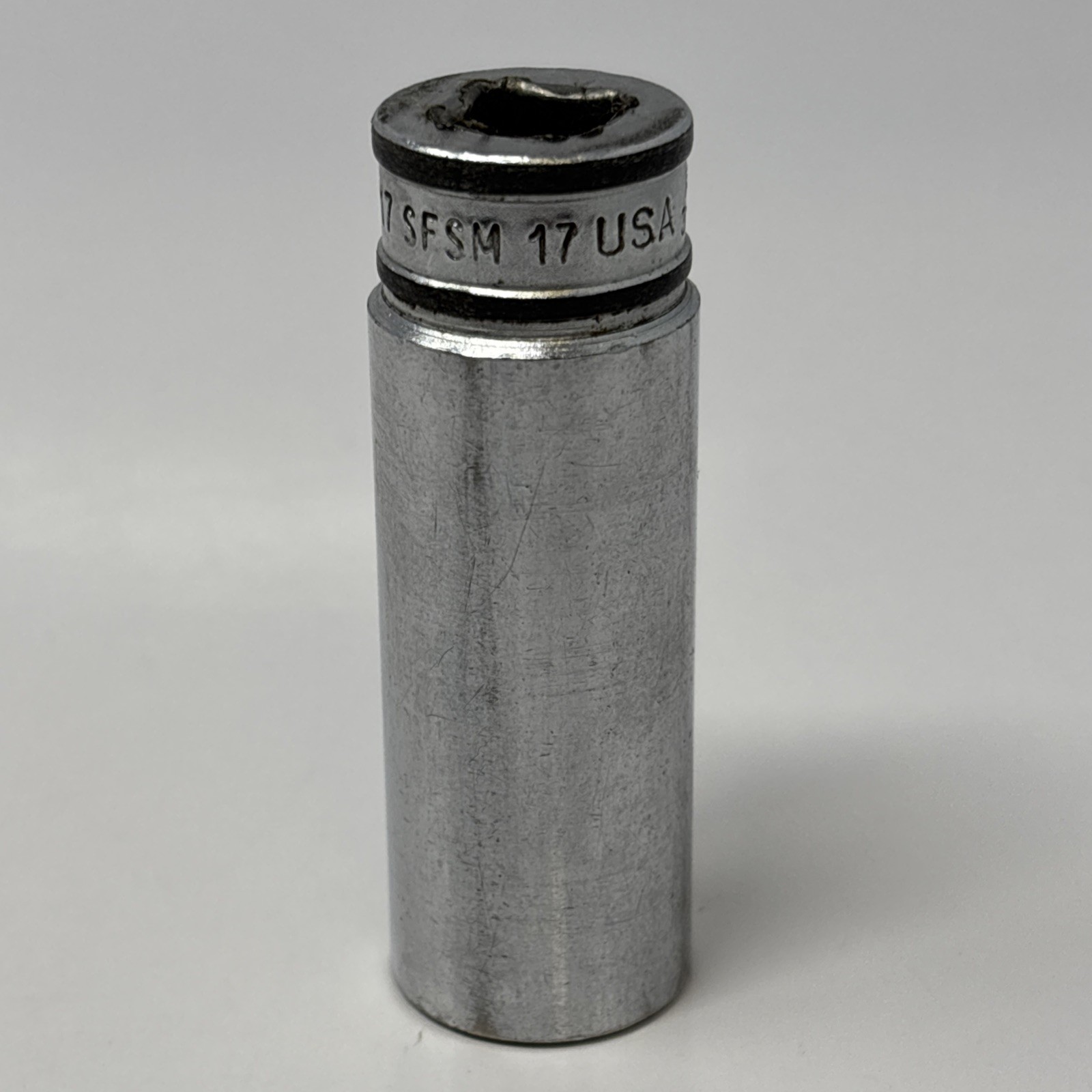 Snap On 3/8″ Drive 17MM 6PT Metric Deep Chrome Socket SFSM17 USA