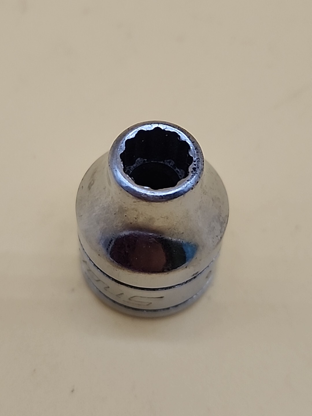 Snap-on Tools F081 1/4″ SAE Flank Drive Shallow Socket 3/8″ Drive 12 Pt USA
