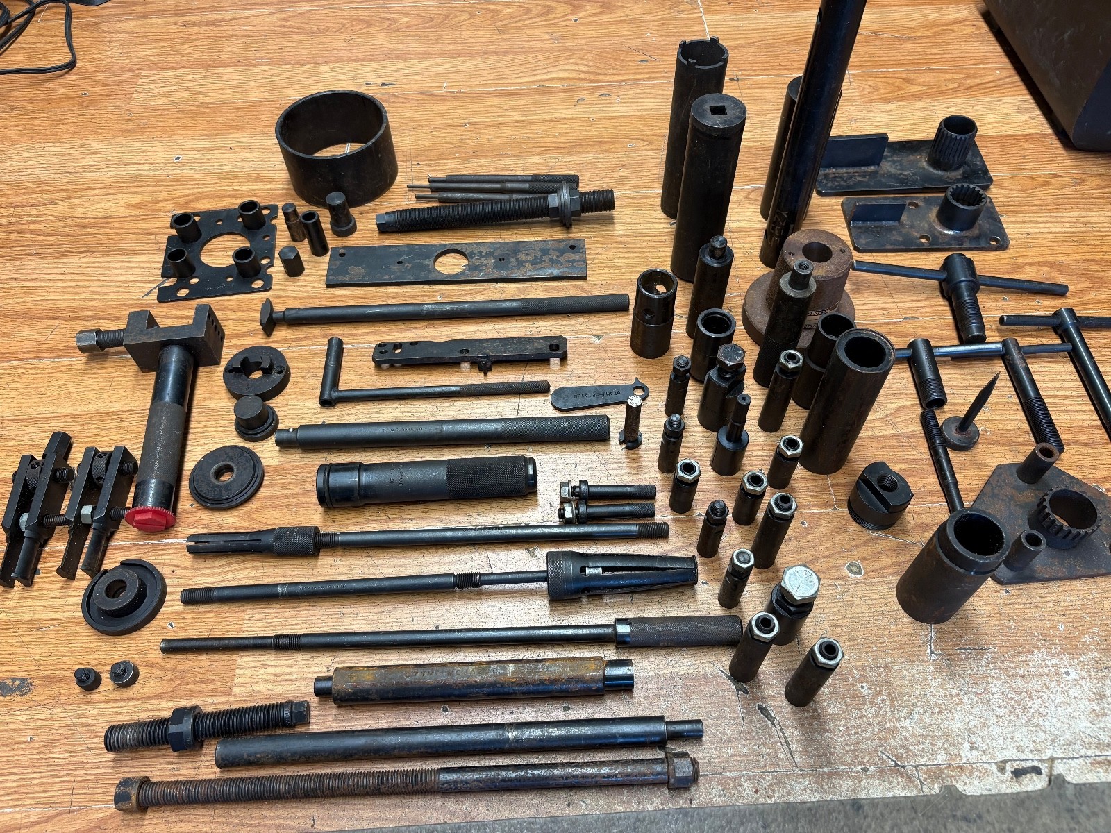 LOT OF OVER 70 OEM HONDA MOTOR SPORTS MECHANICS TOOLS S10
