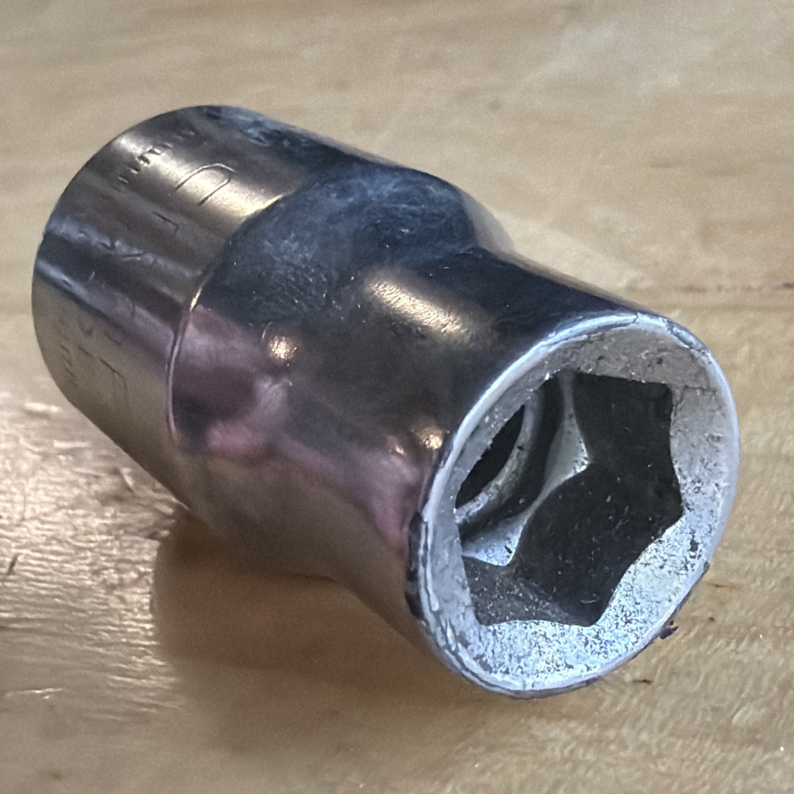 Craftsman 11mm Shallow Socket 1/2″ Drive 6 Point G Series 44253 Made in USA