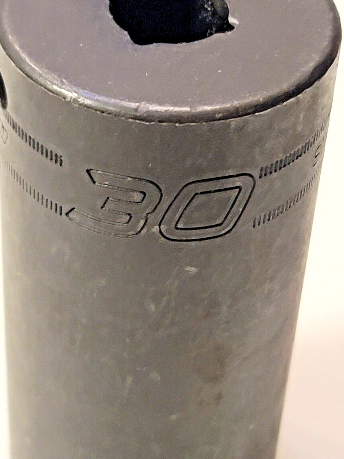 Snap-on Tools USA NEW 1/2″ Drive 30mm Metric DEEP 6 Point Impact Socket SIMM300