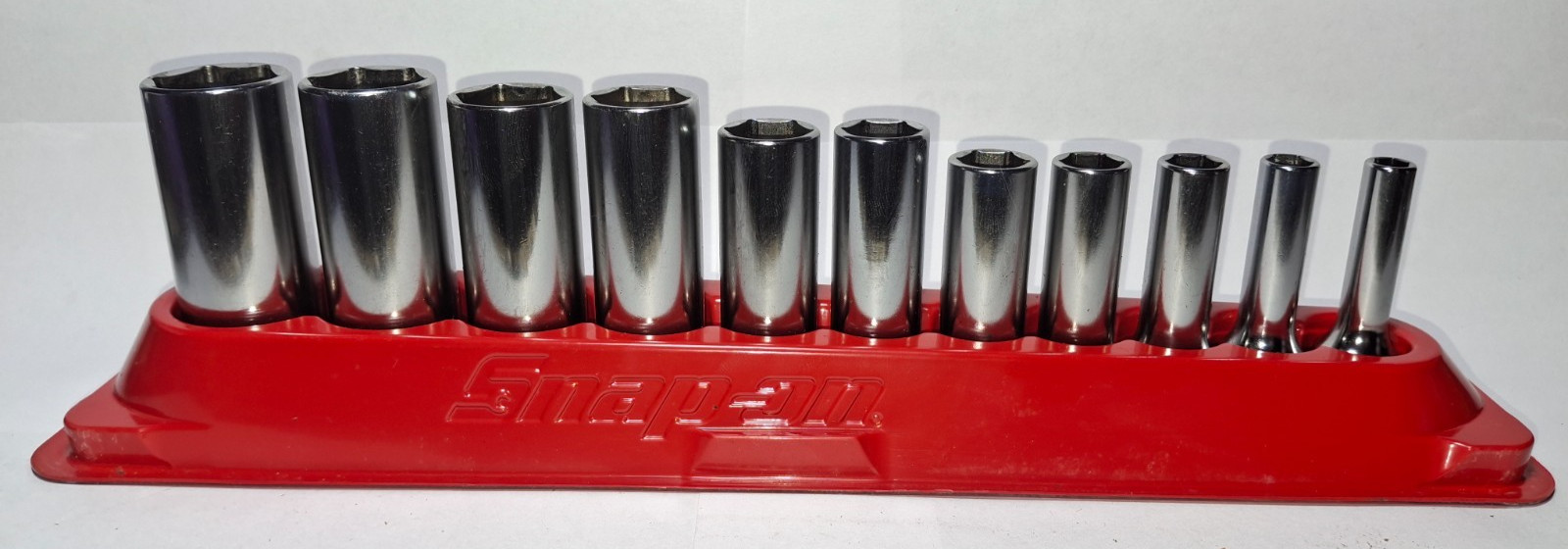 Snap-on Tools 211SFSY 11pc 3/8” DR. Deep Well 6pt Socket Set 1/4″-7/8″