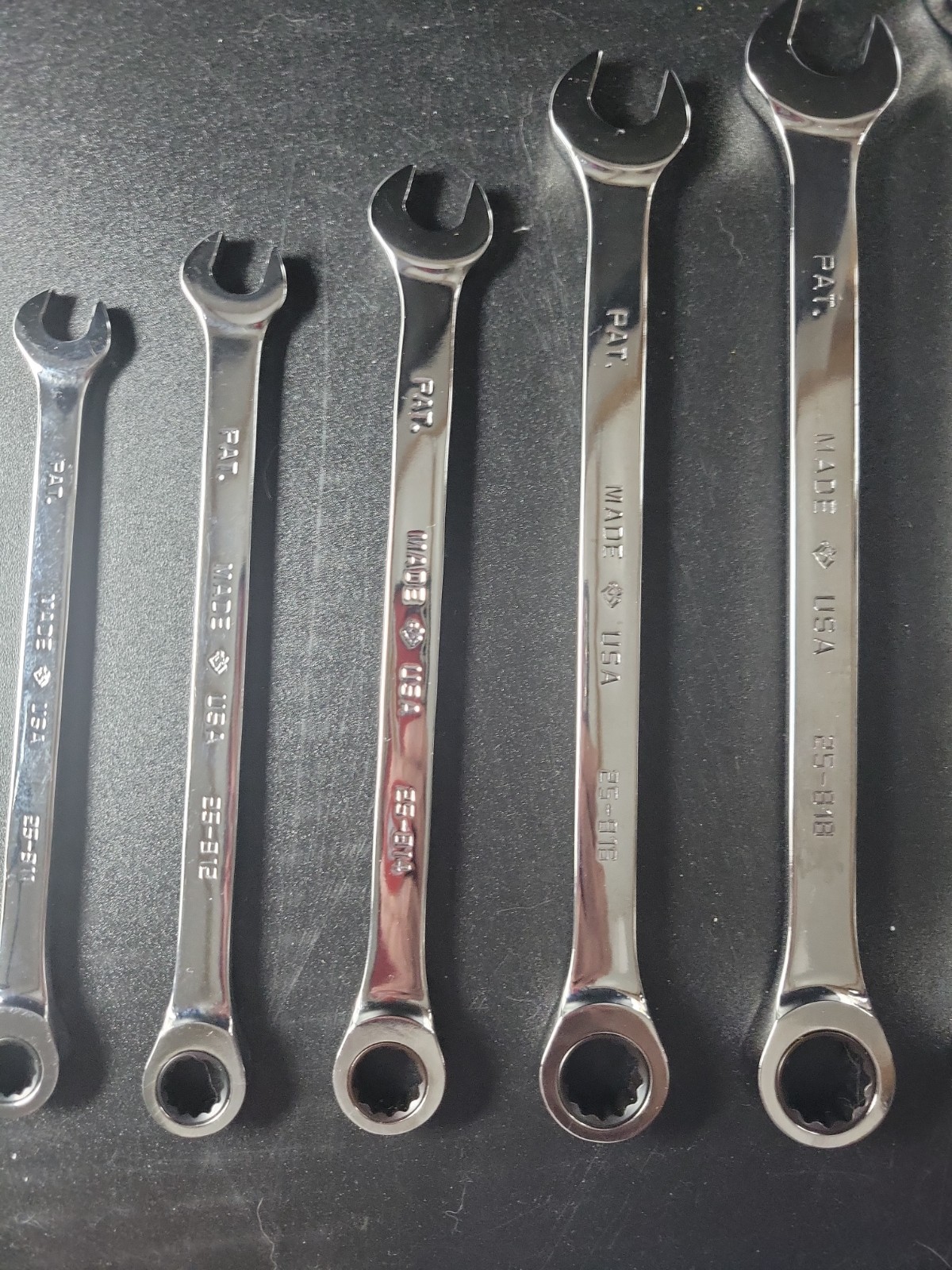 Armstrong Industrial Hand Tools 10 pc SAE, 1/4″- 3/4″, 12 Pt. Wrench Set Kit