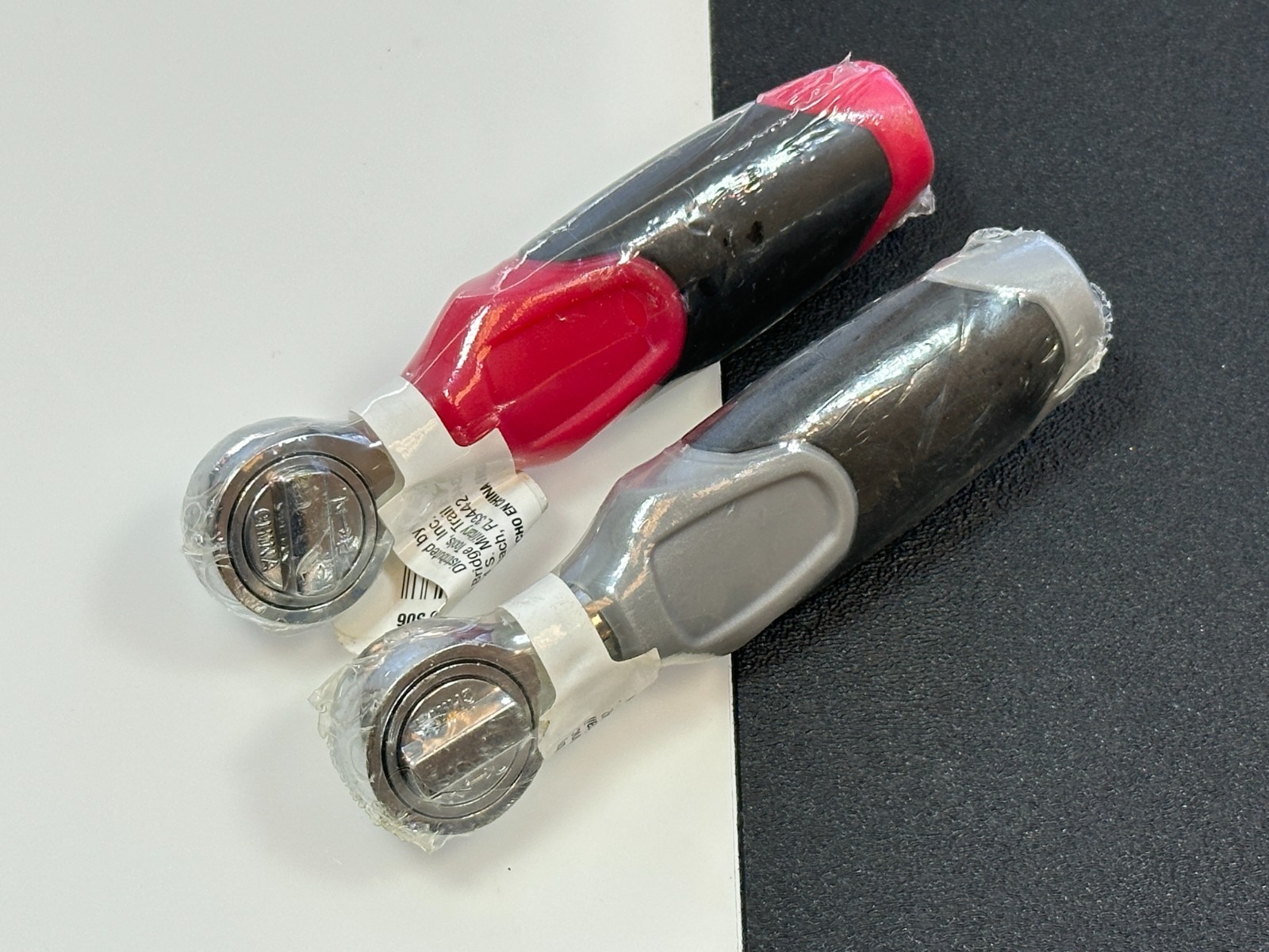 NEW 2pc Red/Gray 1/4″ Drive Ratchet Pair Set Compact Portable Reversible Ratchet