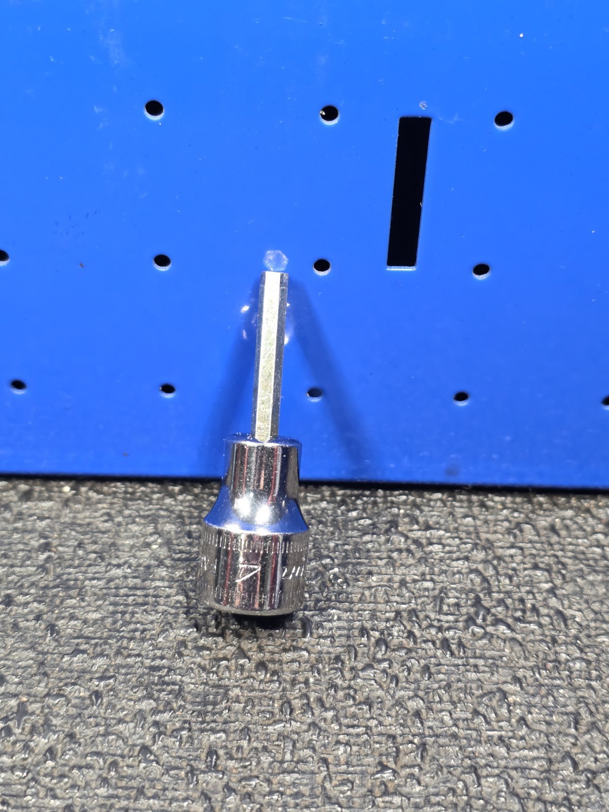 Snap-on Tools FAM4E 4mm 3/8″ Drive Metric Hex Bit Chrome Socket Driver