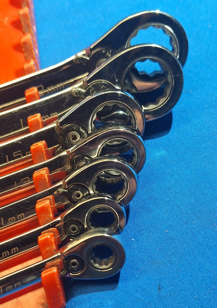 Blue Point 7pc METRIC reversible ratcheting combination wrench set 19mm-8mm