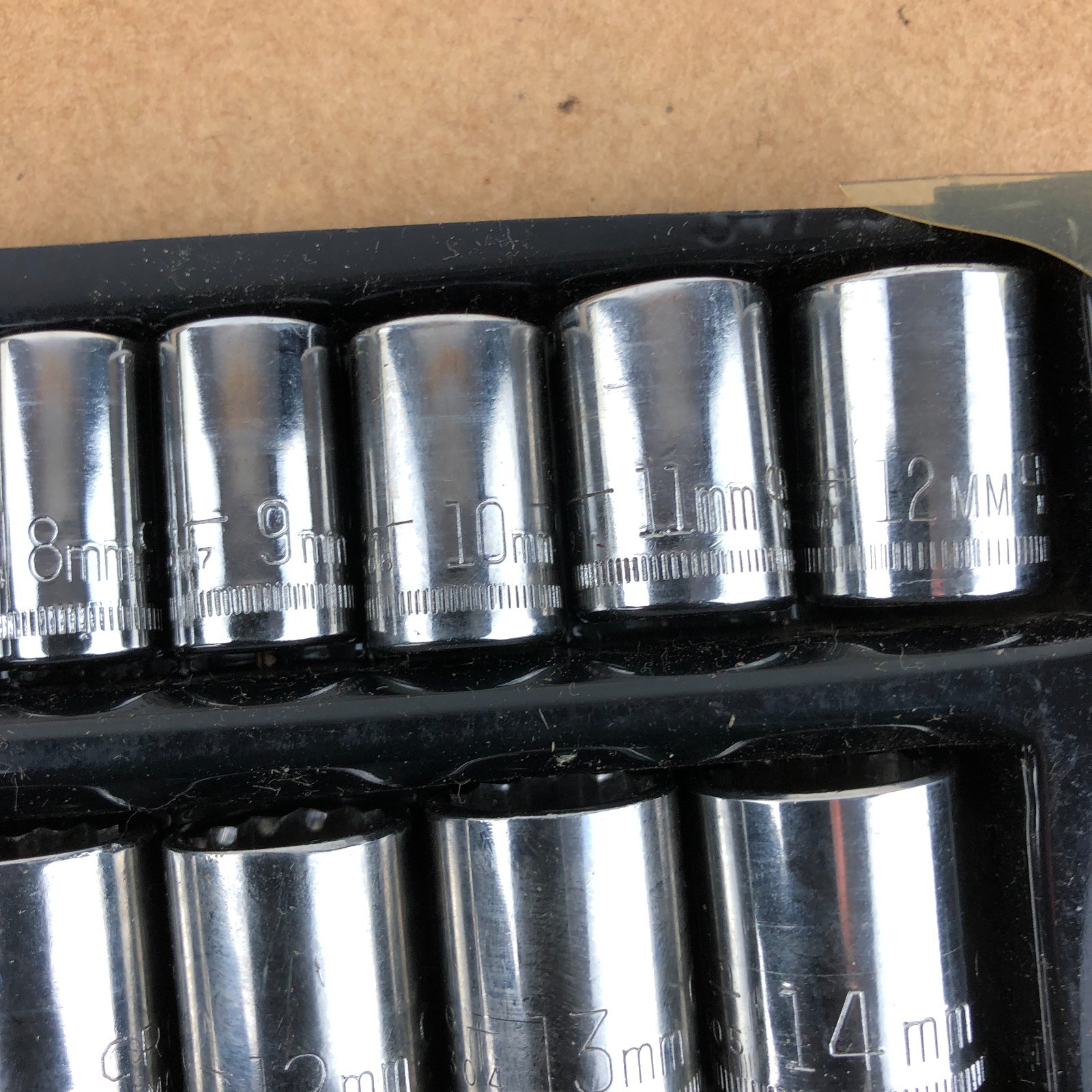 Craftsman USA Metric Socket Set 3/8” & 1/4″ Drive 4mm-14mm G -MM- 15 Pcs. Tray
