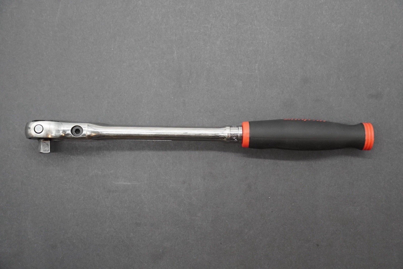 Snap On Ratchet 3/8” Drive Round Head Swivel Soft Grip Handle ( Red ) FHNF100
