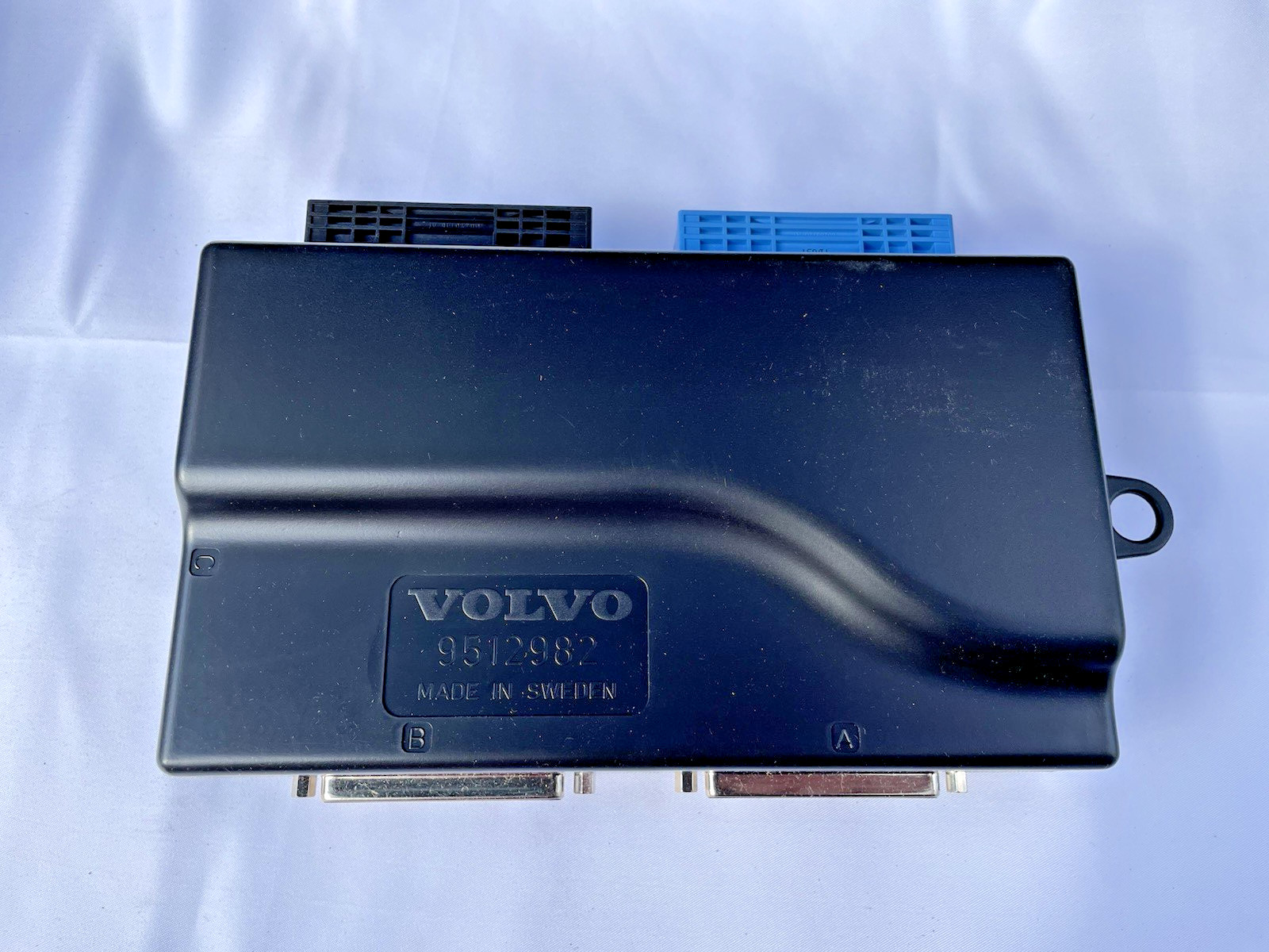 Volvo SRS Supplementary Restraint System Adaptor 9512982 Genuine New