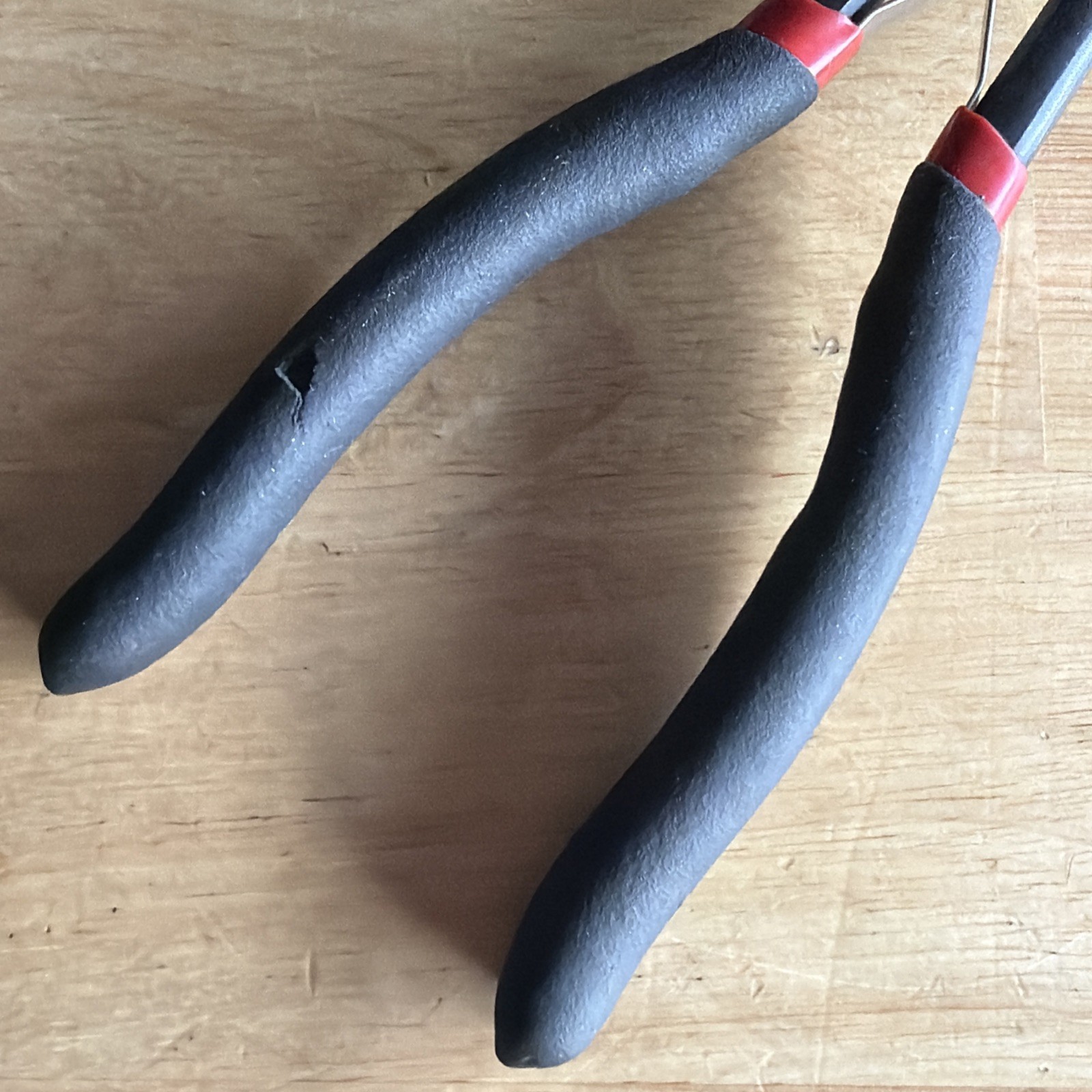 Mac Tools 3/4″ Long Reach Hose Gripping Pliers 11″ Long Black Handle P11LRGL