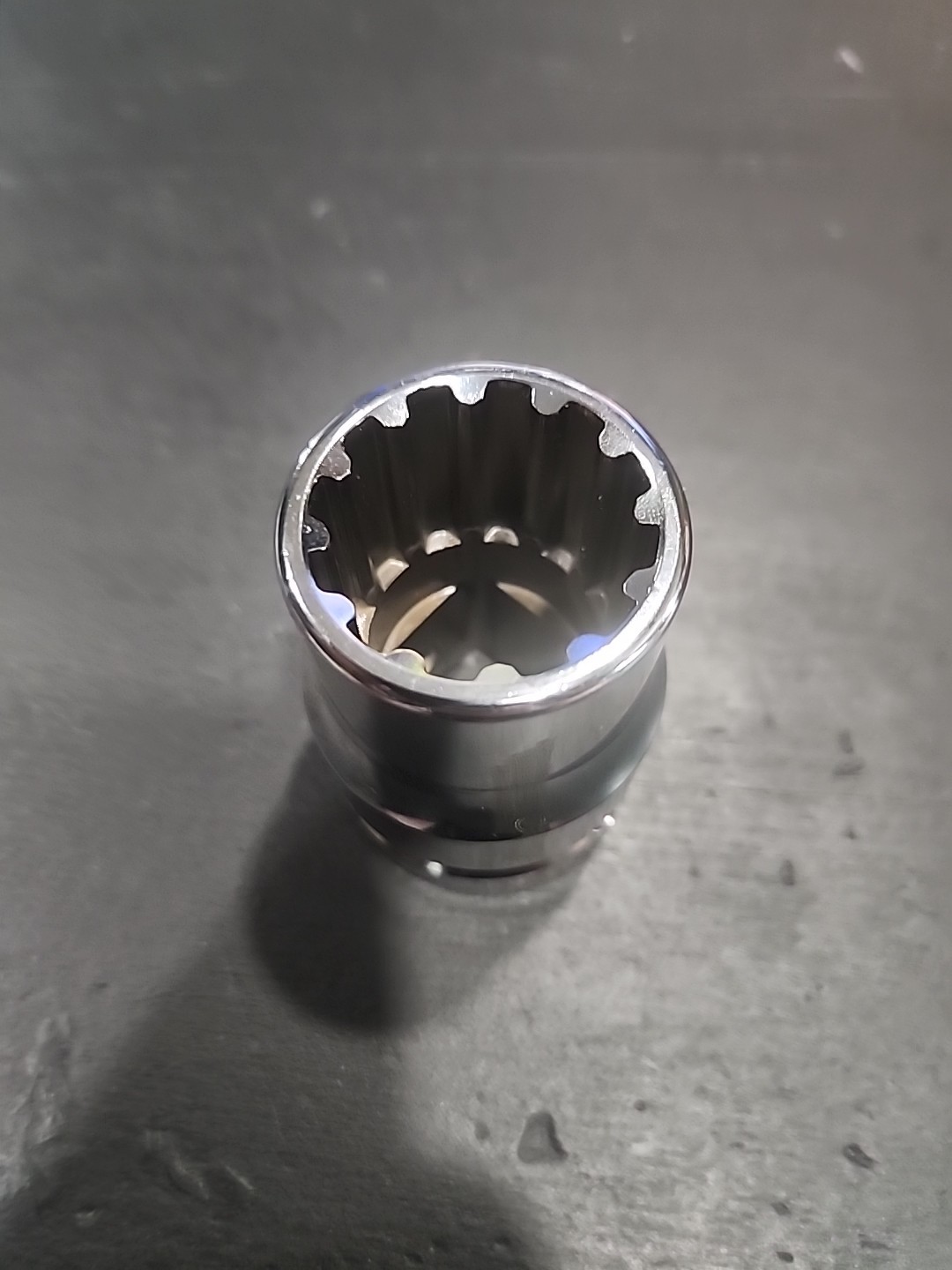 Snapon 1″ Drive SAE #38, 1-3/16″ Hex, Shallow Spline Socket LES383B