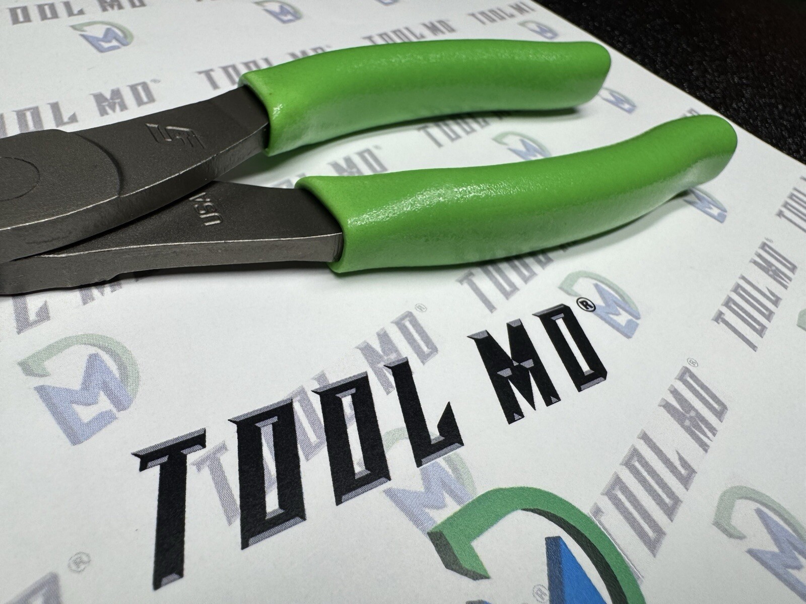 Snap-on Tools USA NEW GREEN 8″ Talon Soft Grip Needle Nose Pliers 96ACFG