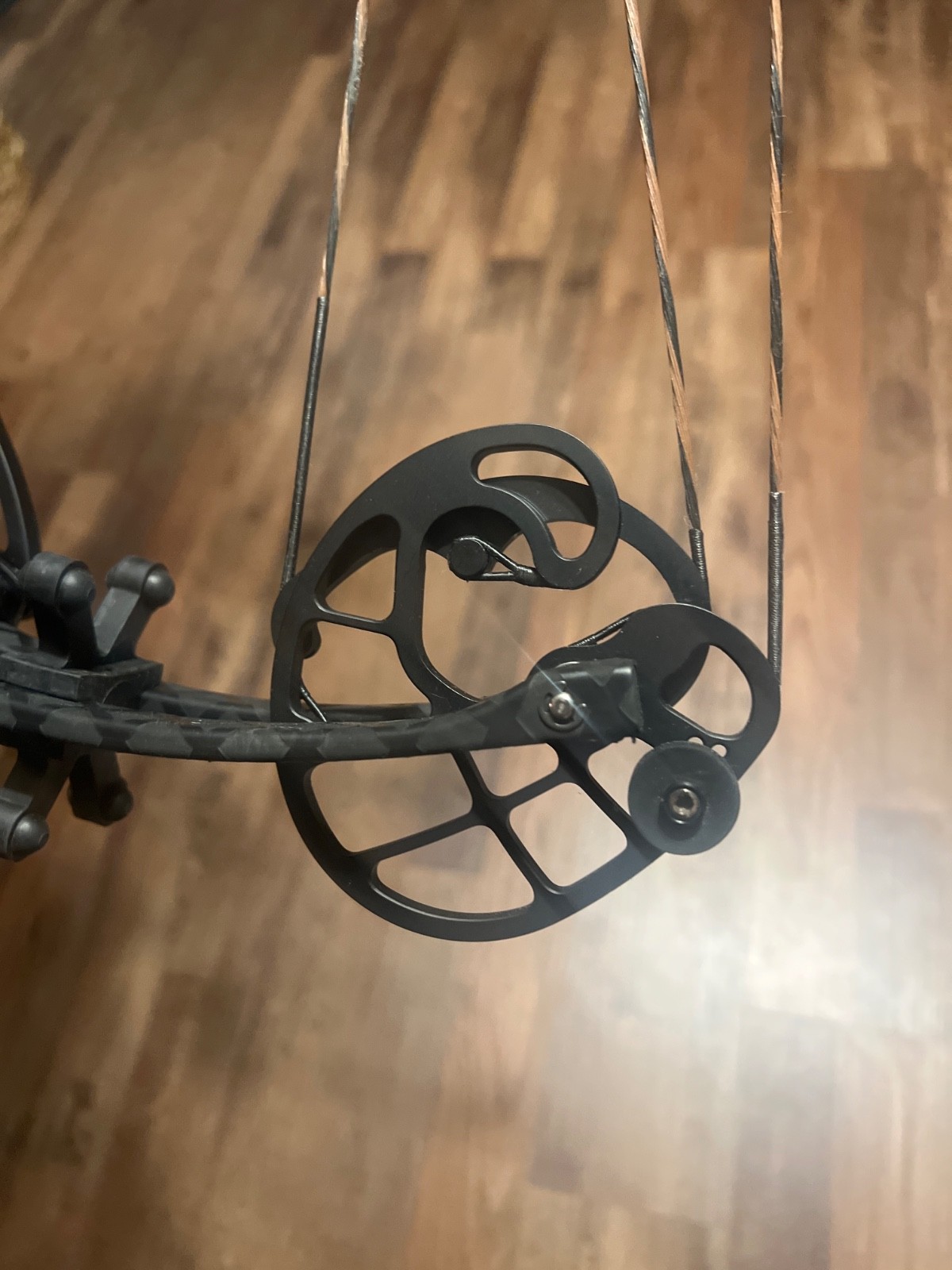 Gearhead Achery T30 aluminum compound hunting bow.