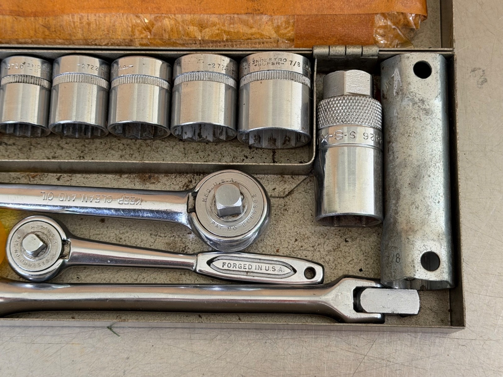 Vintage Indestro Tools USA Drive Socket Set G-20
