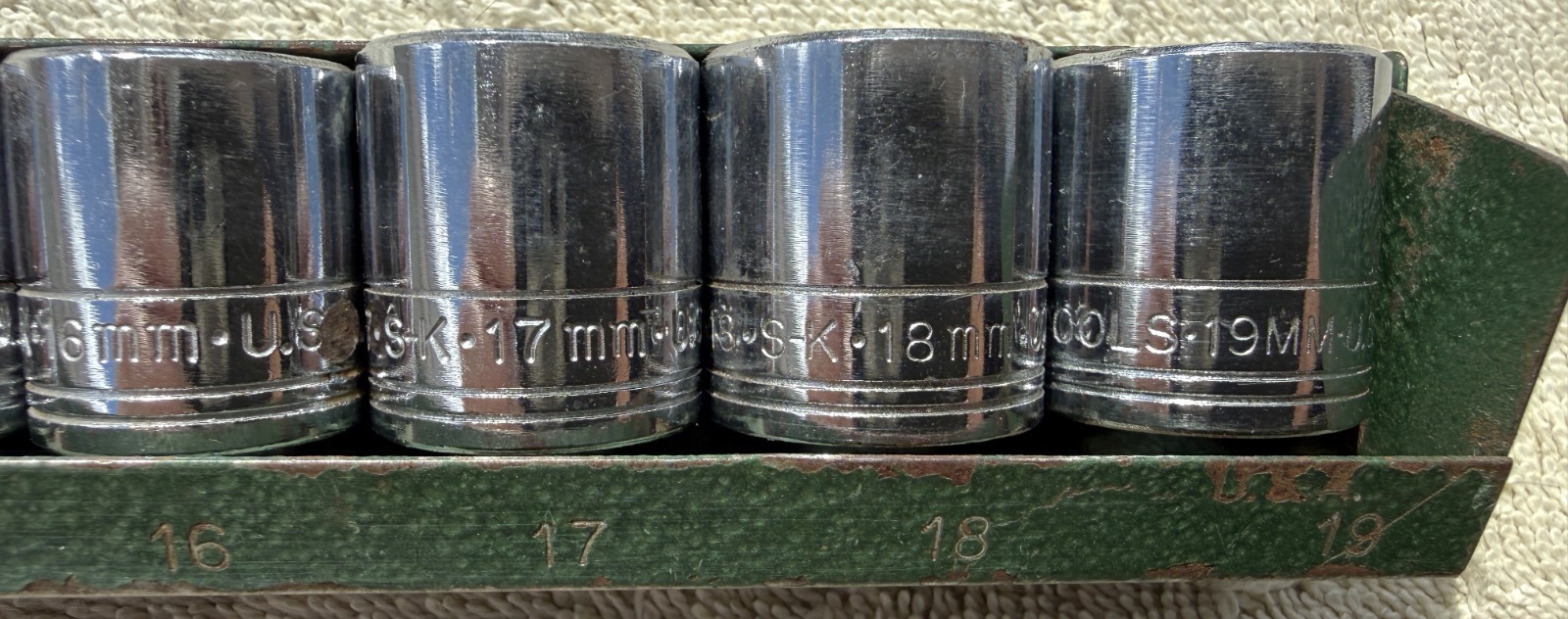VINTAGE 3/8″ DRIVE S-K 12 PC METRIC HEX SOCKET SET – AS PICTURED