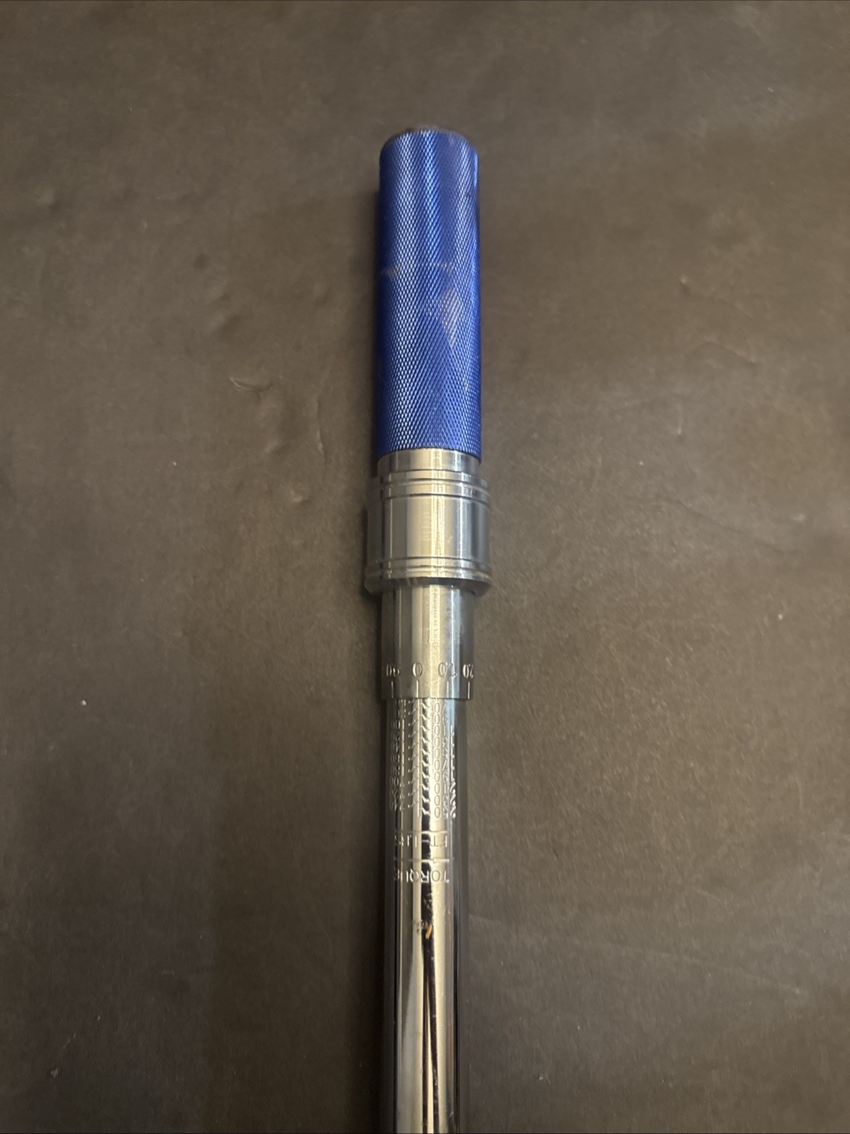 KOBALT 1/2″ DRIVE 50-250 FT.LB CLICK TYPE TORQUE WRENCH #337334