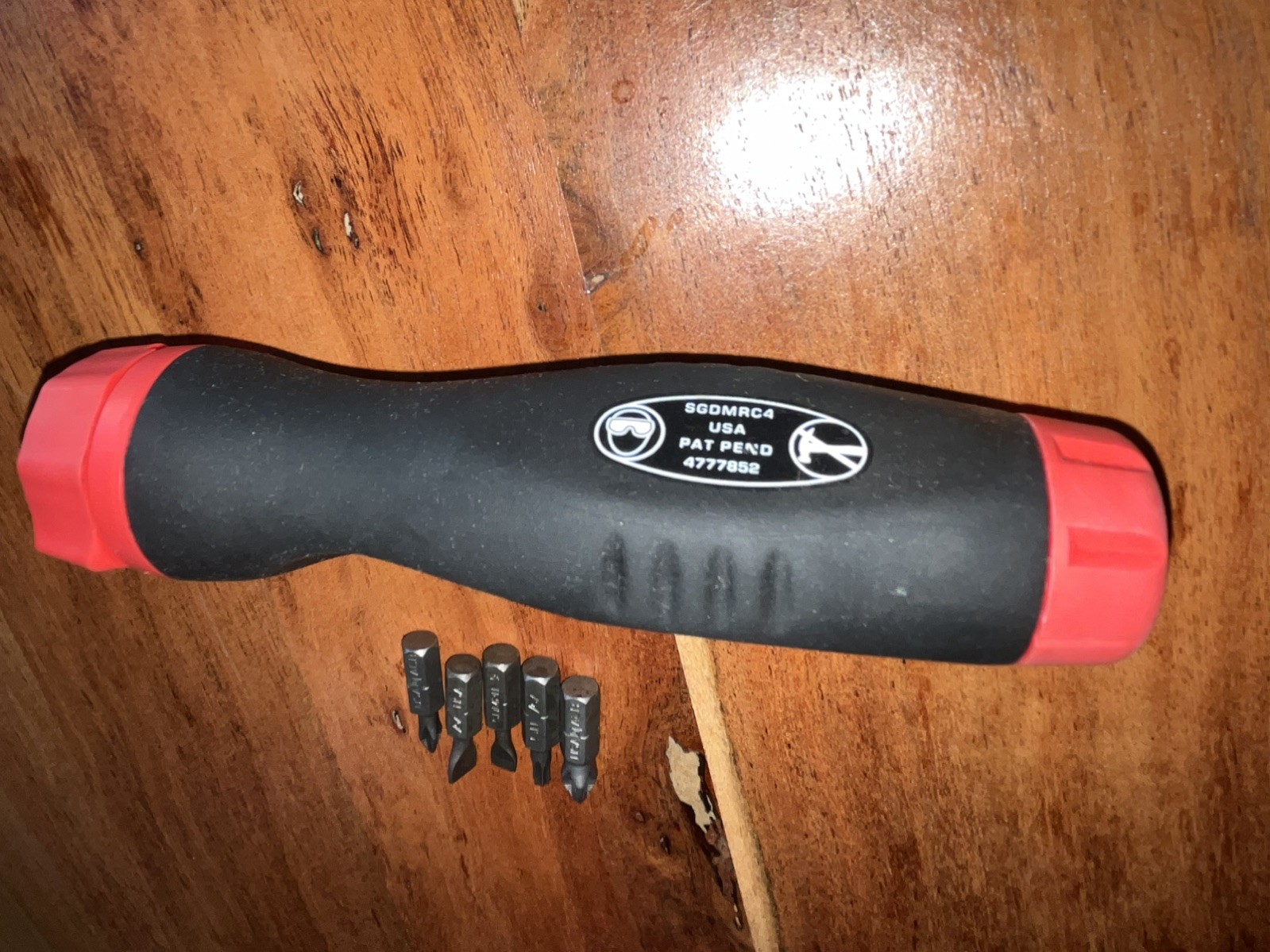 Snap-on Ratcheting Screwdriver Set with Case, Bits & Extension Bars Rare Red USA