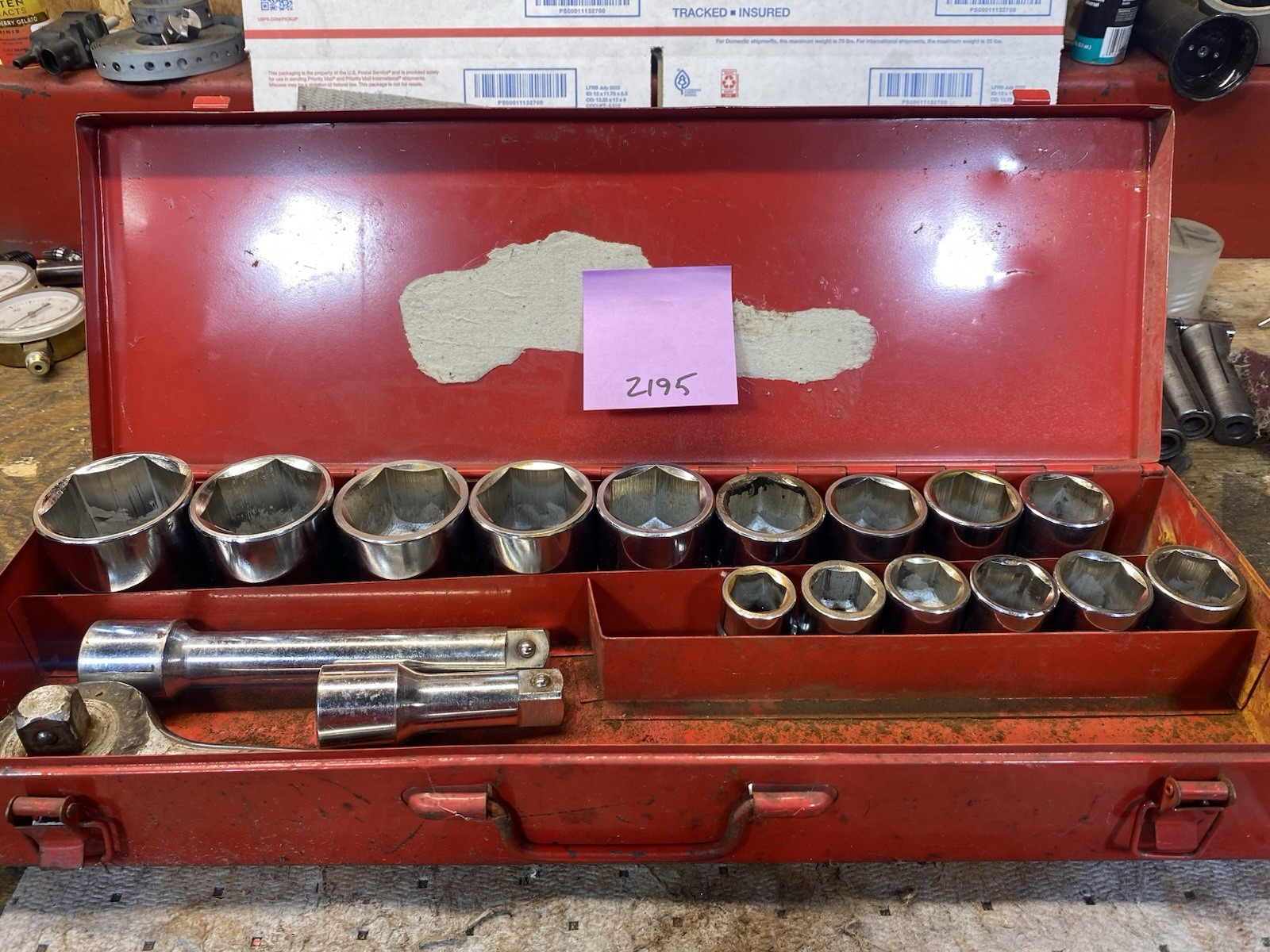 3/4” Drive Socket Set 18 Pieces With Metal Case