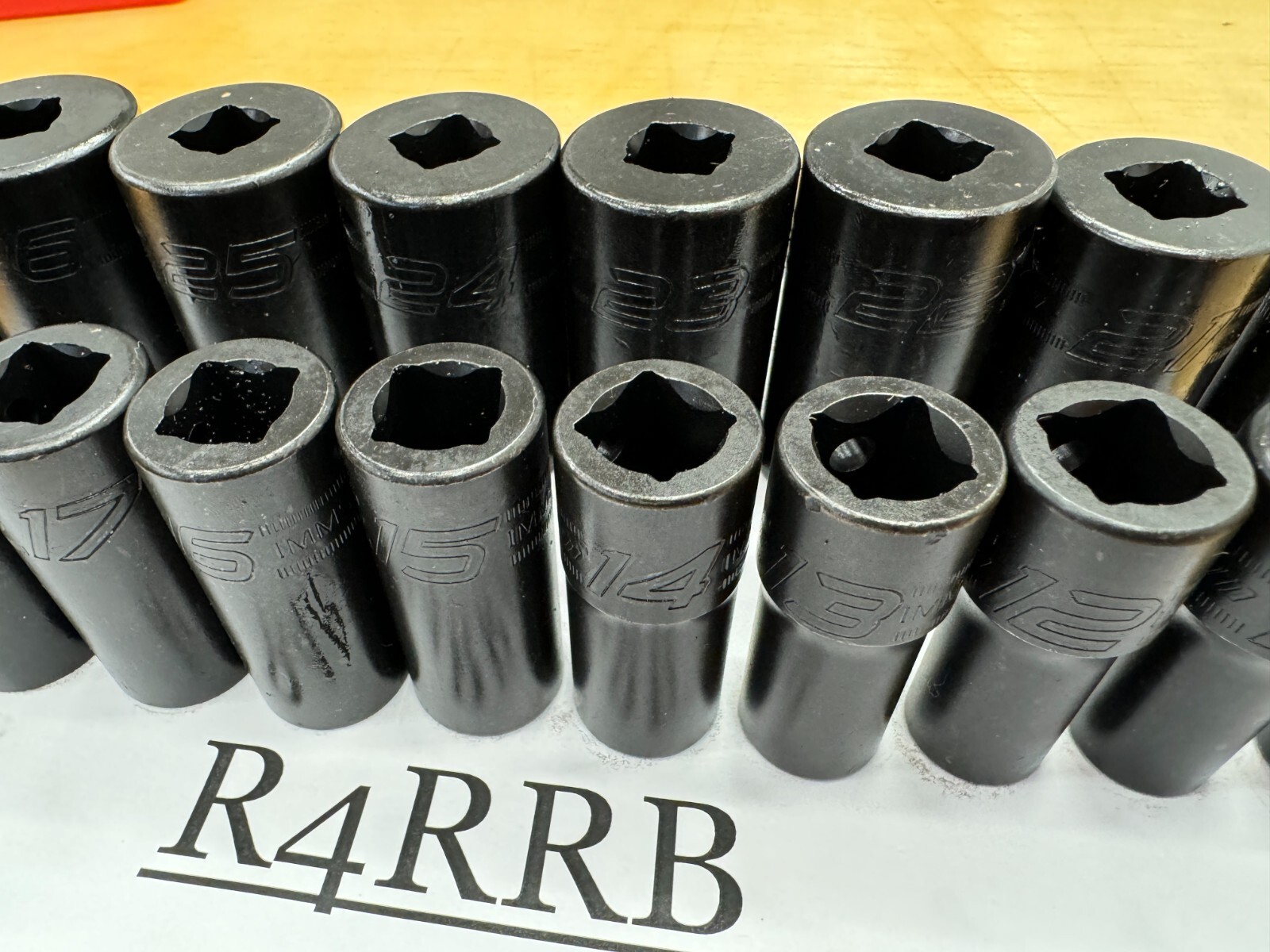 Snap-on Tools USA NEW 18pc 1/2″ Drive Metric 10-27mm SEMI DEEP Impact Socket Set