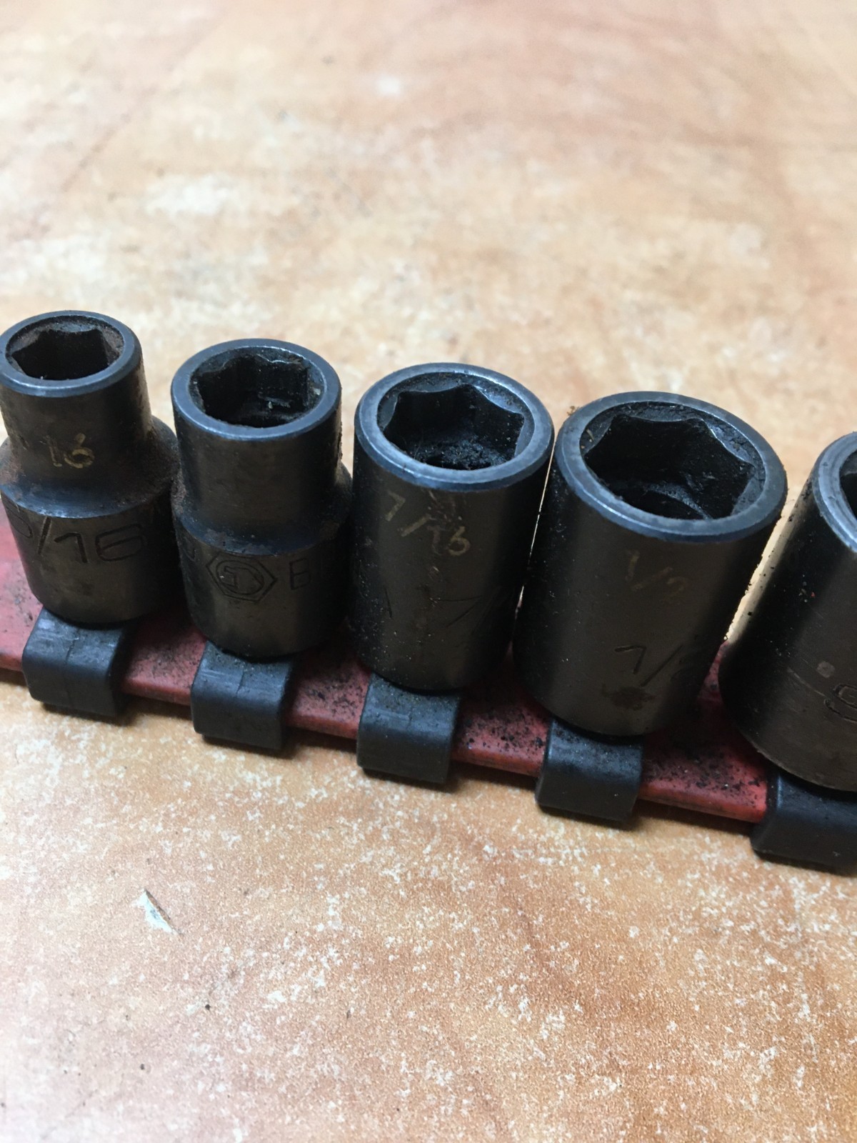 Matco Tools 8 Piece 3/8» Drive 6 Point SAE 5/16-3/4″ Impact Socket Set w/Holder