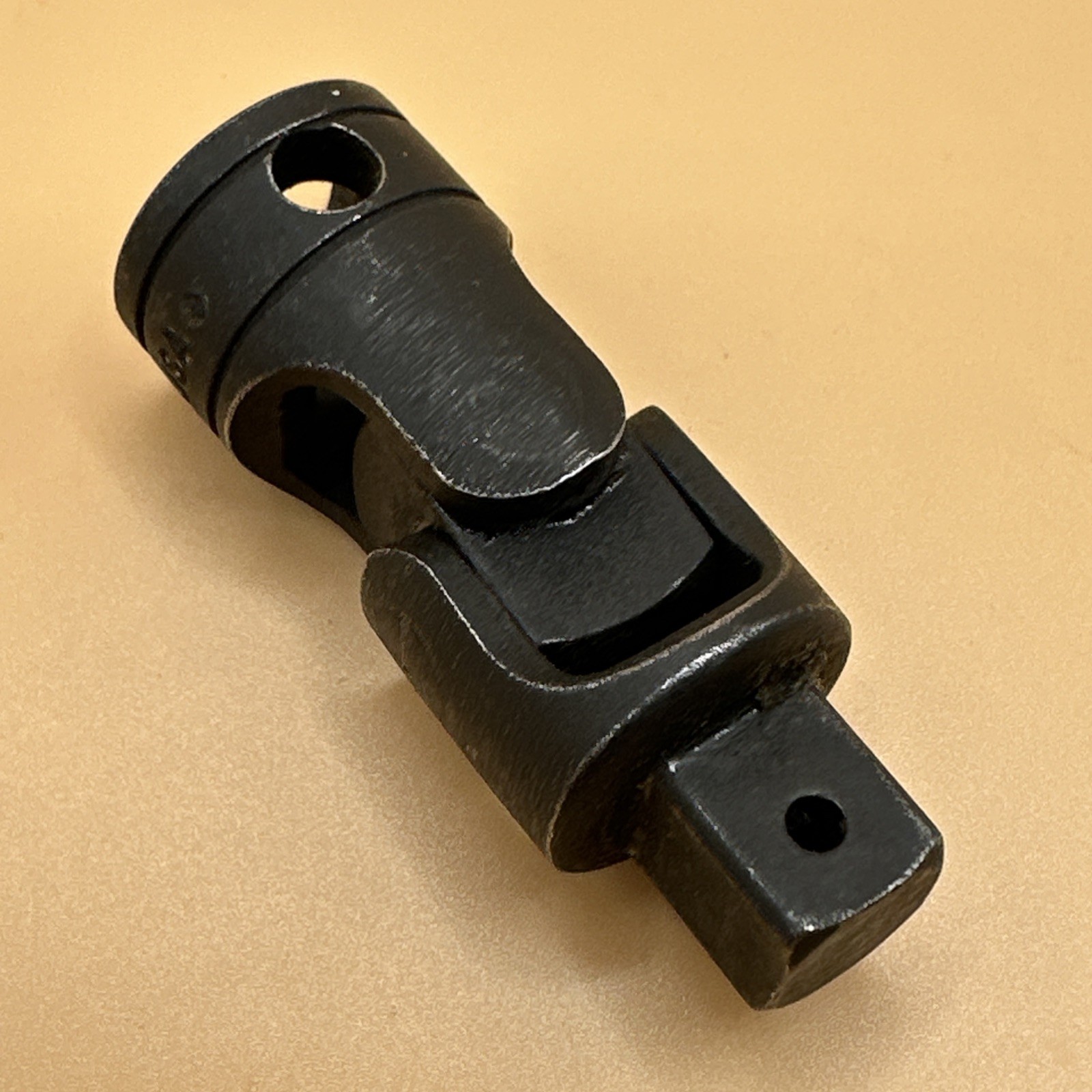 Snap On Industrial 3/8 Drive Universal Joint Swivel Socket Adapter GFU8A