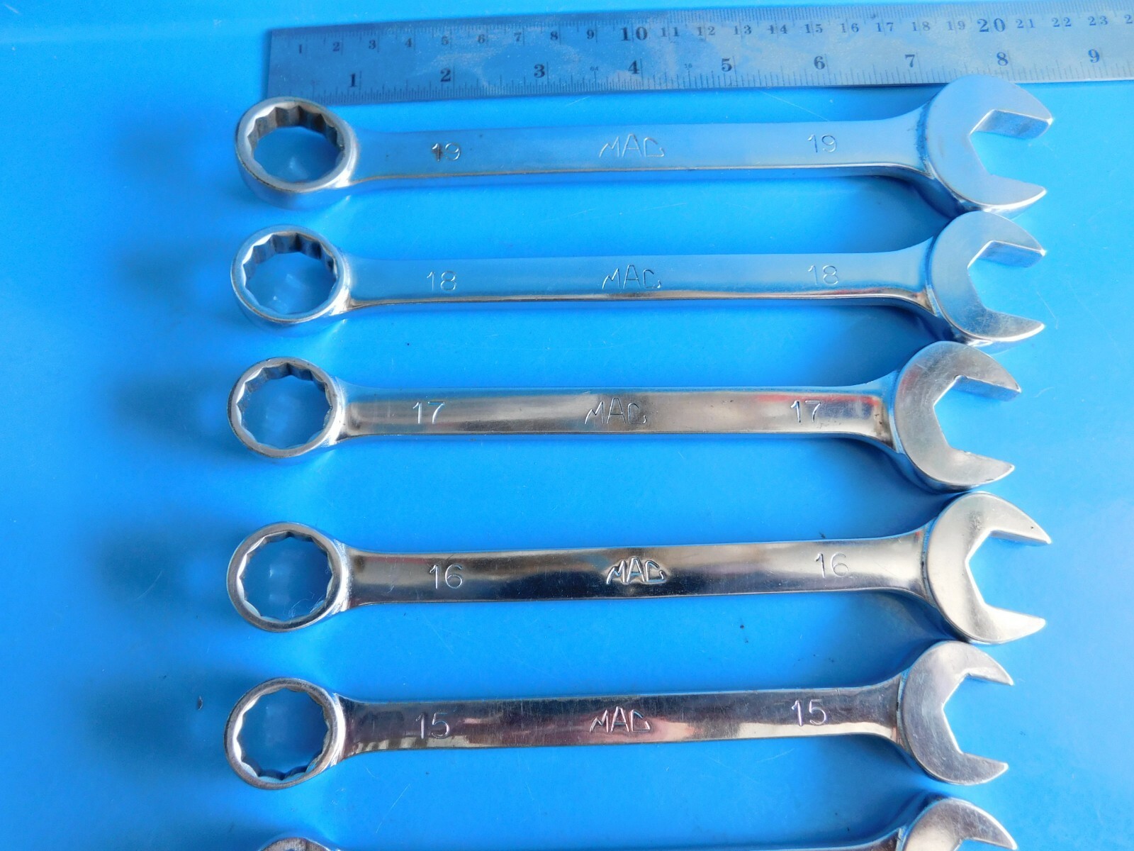 USED, MAC SHORT COMBO WRENCHS «6,7,8,9,10,11,12,14,15,16,17,18,19MM» LOT OF 13