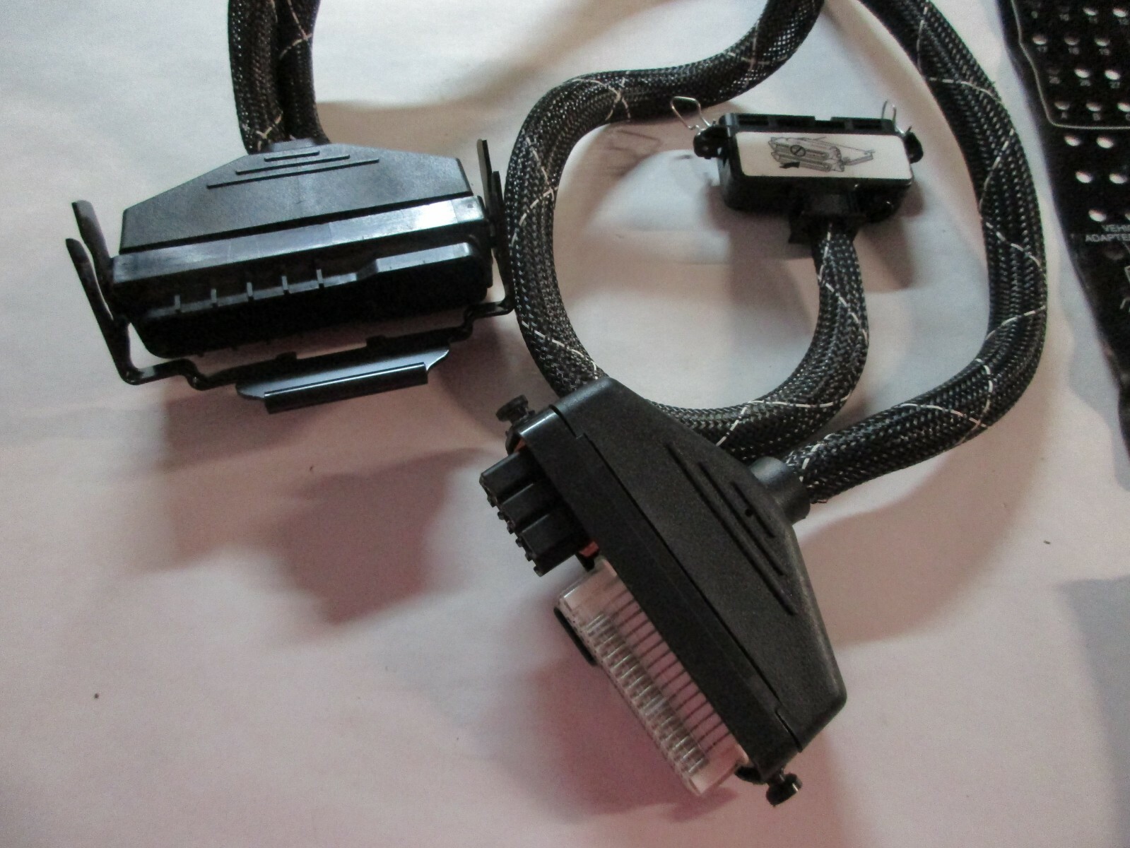 KENT MOORE TOOL J-39700-25 ABS/TCS BREAKOUT BOX ADAPTER WITH OVERLAY