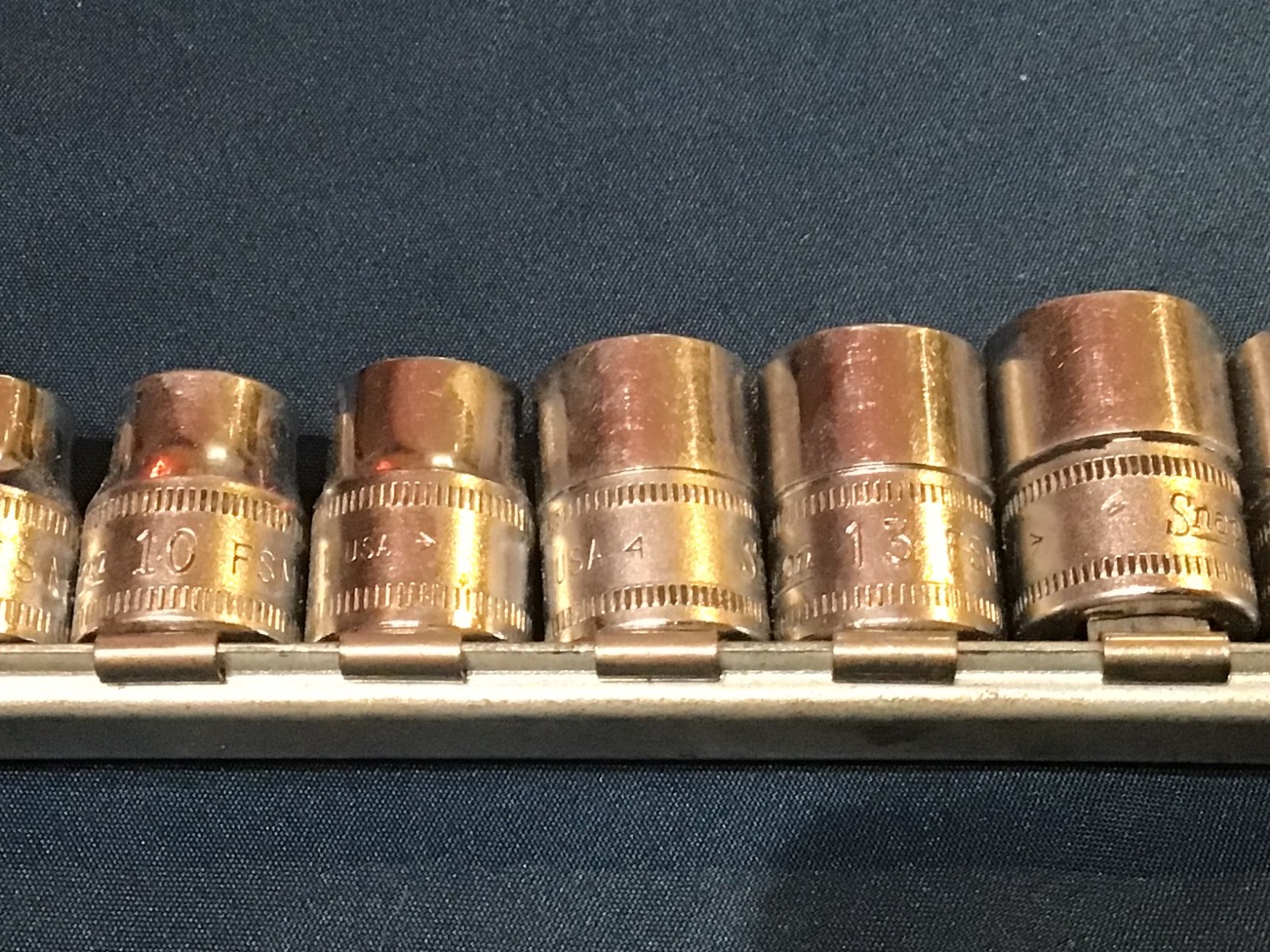 Vintage Set of x12 SNAP-ON METRIC SOCKETS 6pt #8-9-10-11-12-13-14-15-16-17-18-19