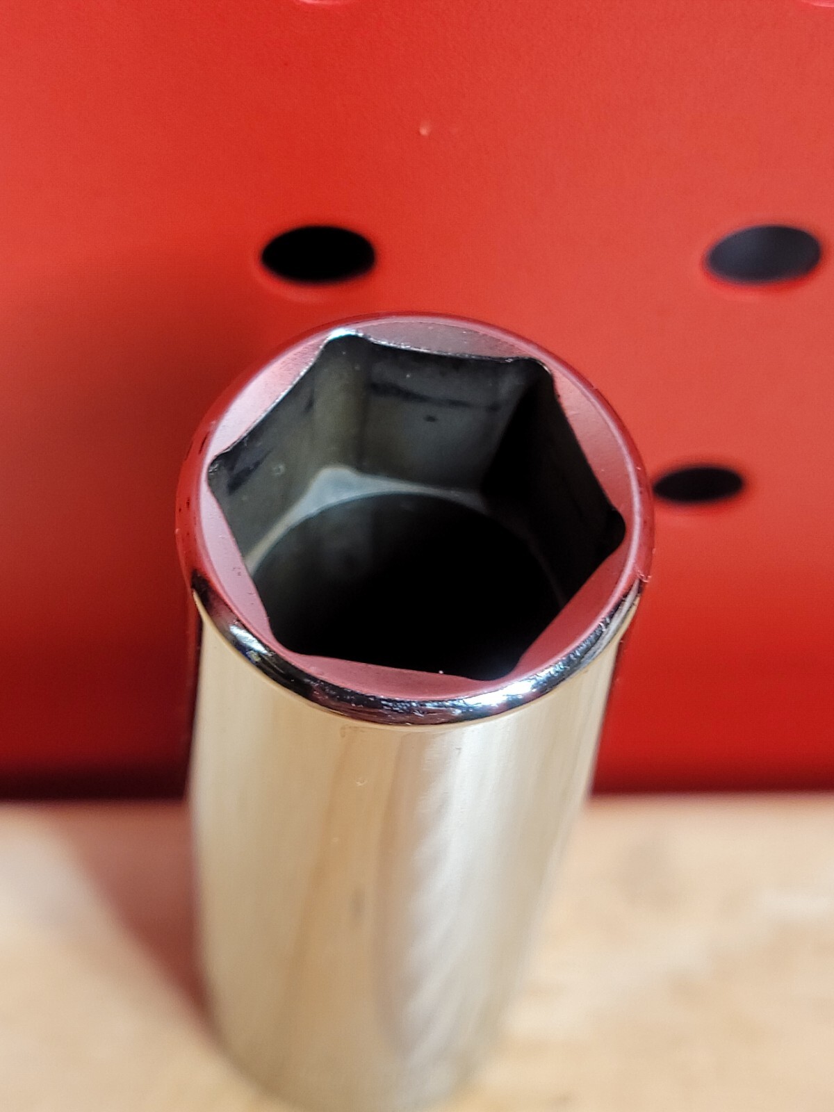 Snap-on Tools SFSM17 17mm 3/8″ Drive 6-Point Metric Deep Chrome Socket
