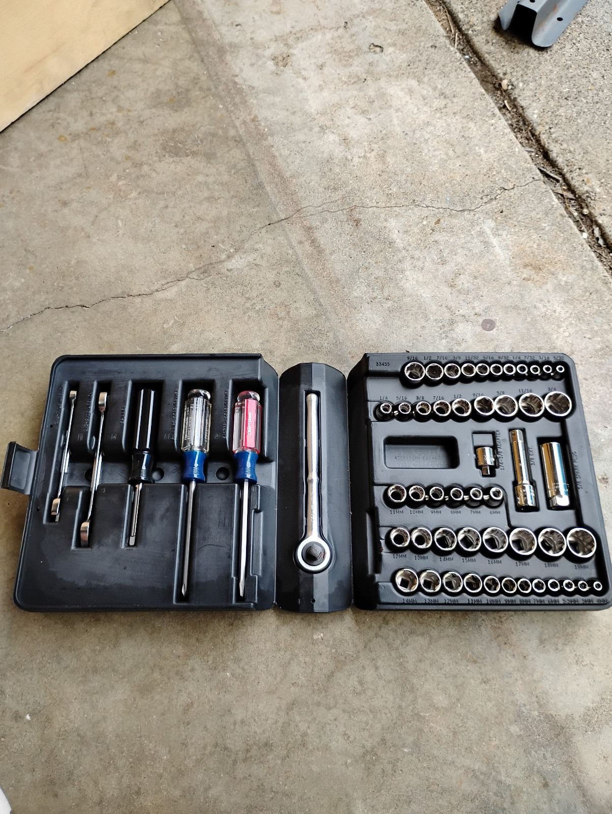 Craftsman USA 55pc Mechanics Tool Set Socket Ratchet 33455 Metric/SAE USA