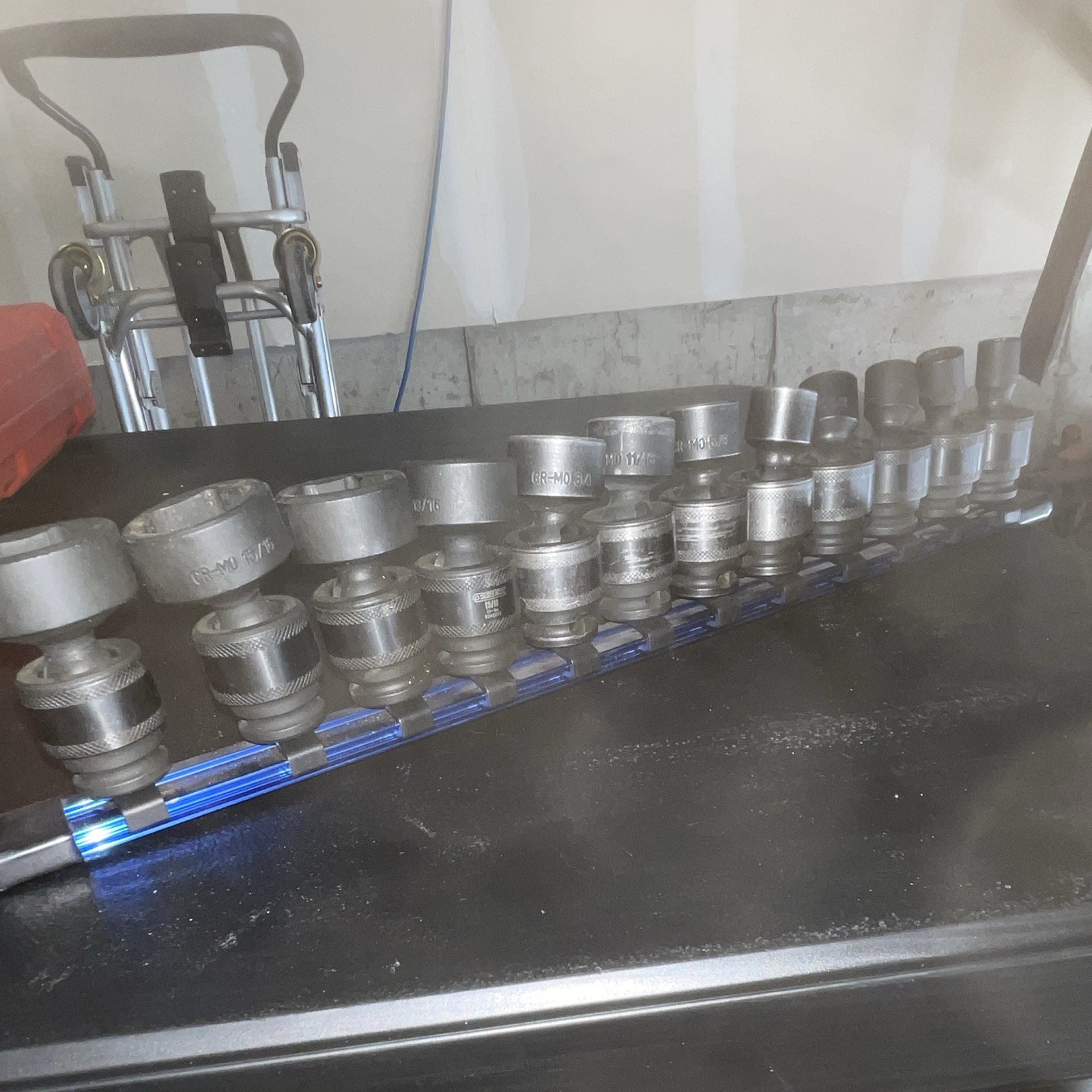 Expert SAE 3/8” Dr. Universal Socket Set 12 Piece 6 Point Set