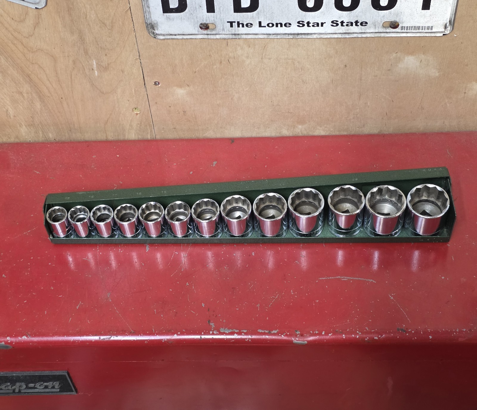 SK Tools 1/2″ Dr 13pc Metric Socket Set 12pt 15-20 22 24 26-28 30 32mm Vintage
