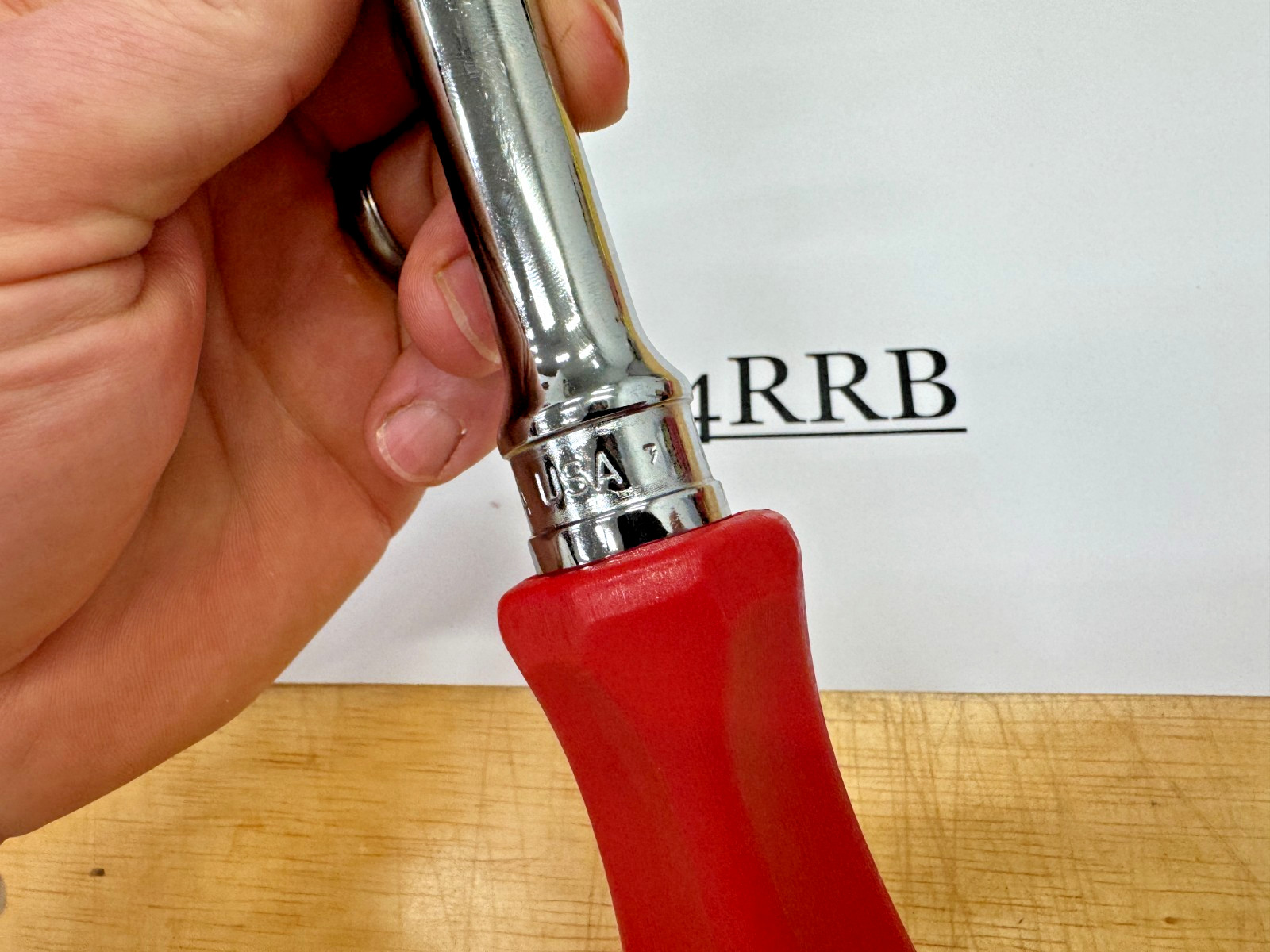 Snap-on Tools USA CLASSIC RED 1/2″ Drive Hard Grip Ratchet SHD80AR RARE NOS