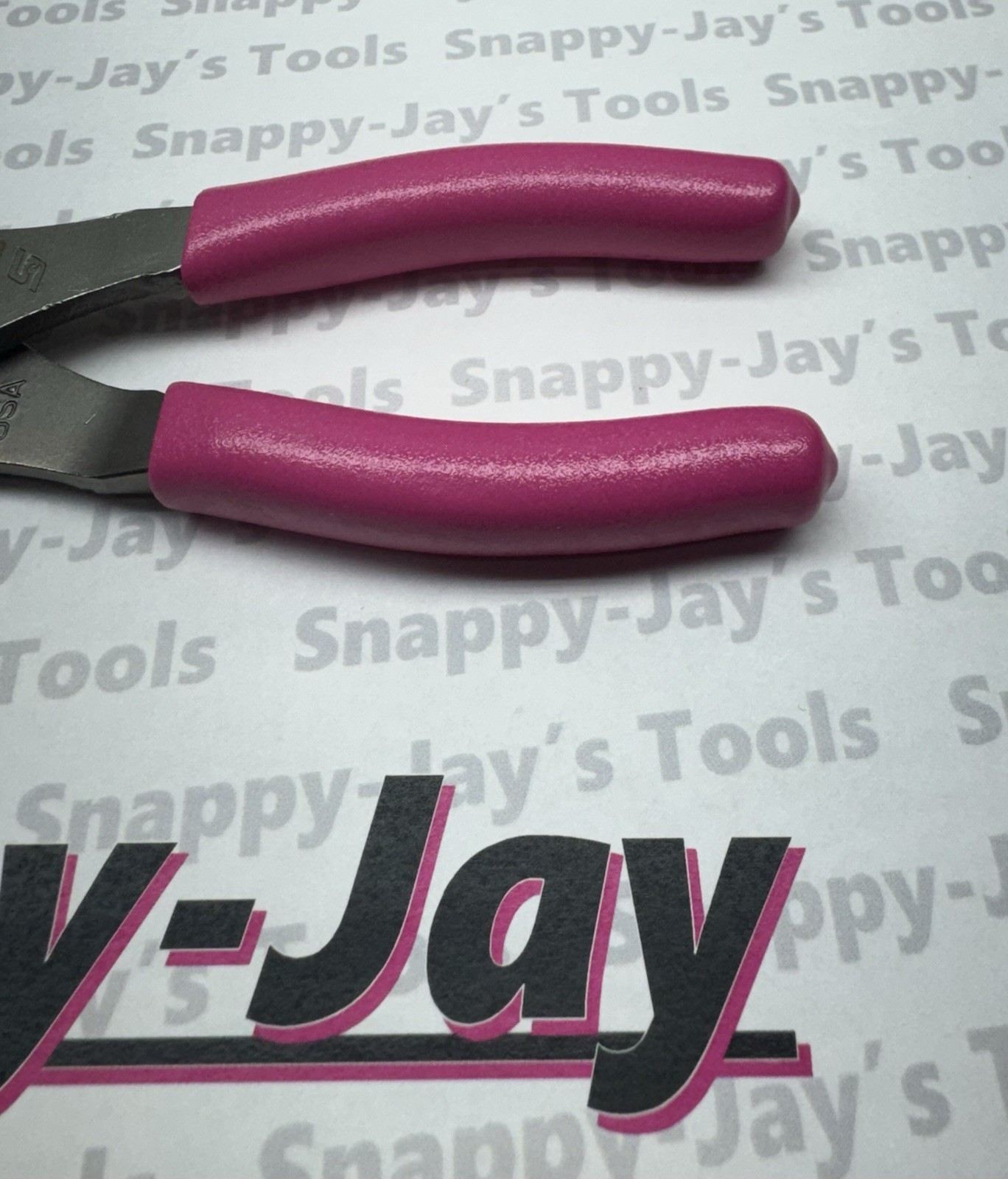 Snap-on Tools NEW ELECTRIC PINK 7″ Talon Long Nose Slip Joint Pliers LN46ACFEP