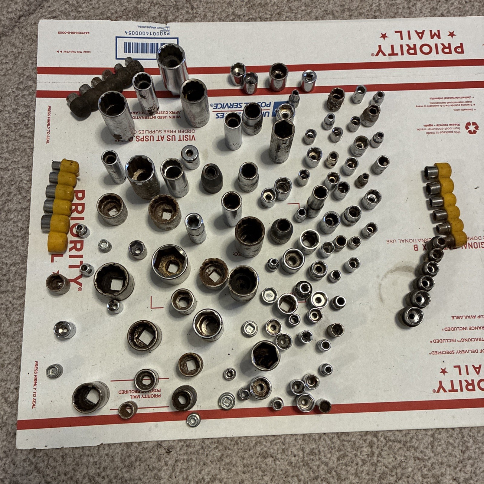 LARGE LOT Of 128 Sockets SAE Metric Drive 6 Point 12 Point Some Husky Taiwan Jap