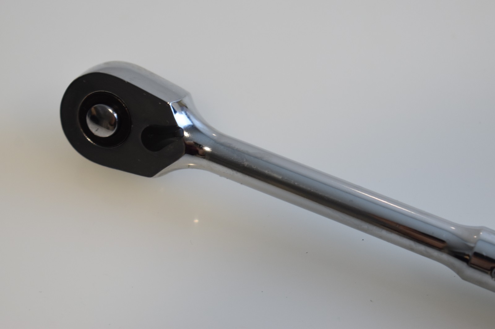 Matco Silver Eagle Tools BR8TSE 7.5″ Length Quick Release Ratchet 3/8″ Drive